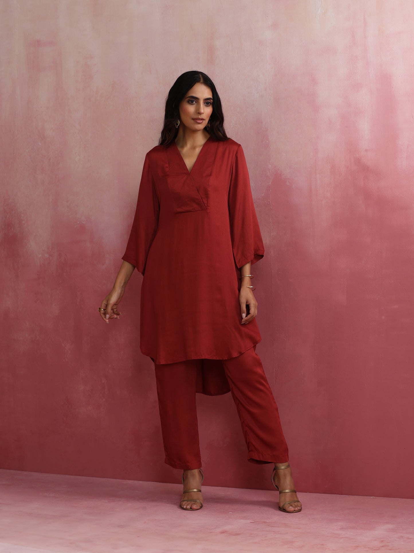 trueBrowns Maroon Modal V Neck Kurta Co-ord Set - Distacart