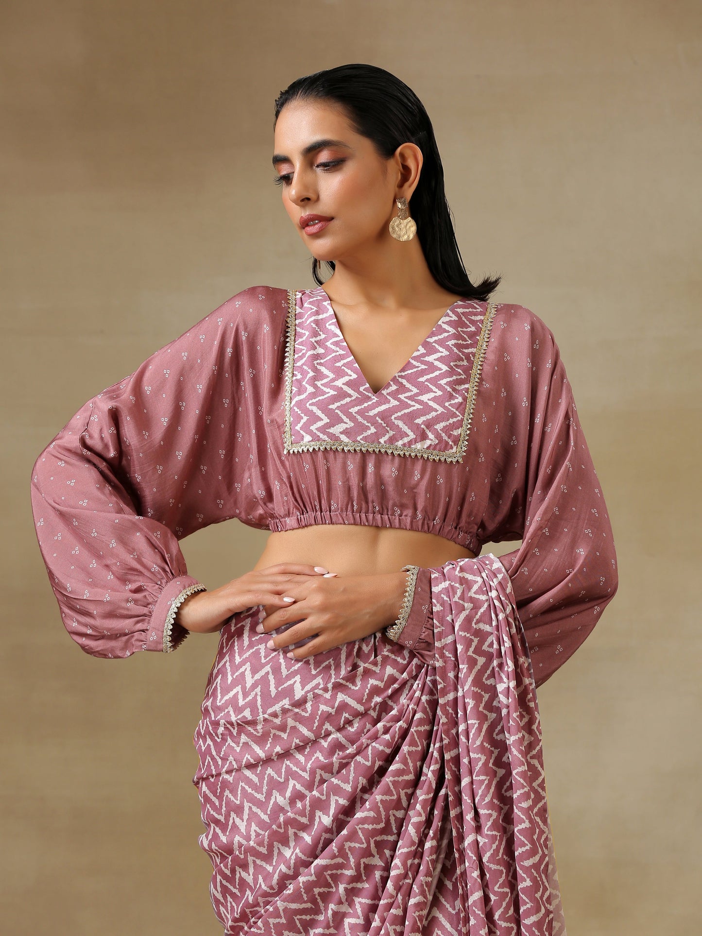 trueBrowns Dark Mauve Bandhani Printed Silk Elasticated Blouse - Distacart
