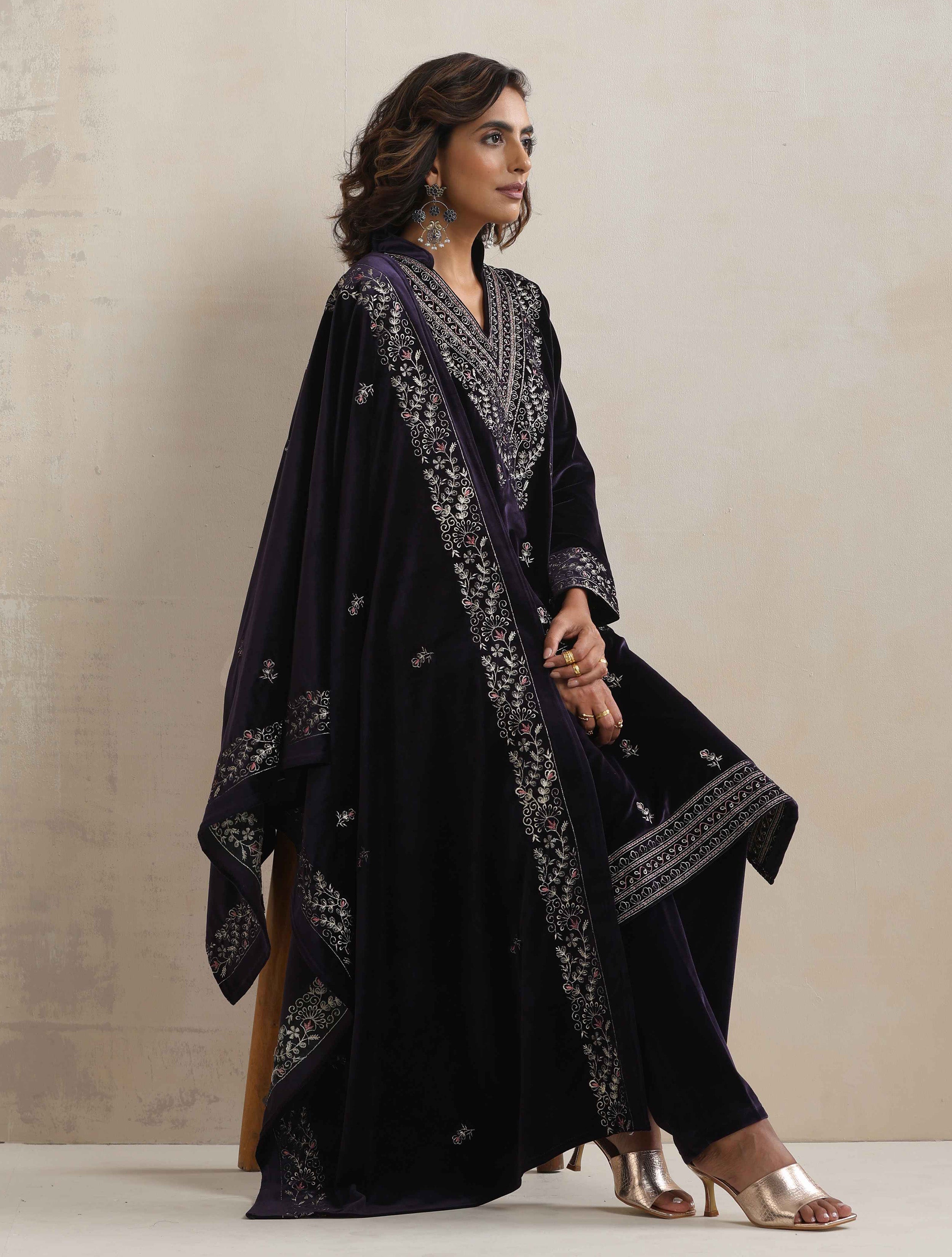 trueBrowns Purple Velvet Embroidered Kurta Pant Dupatta Set - Distacart