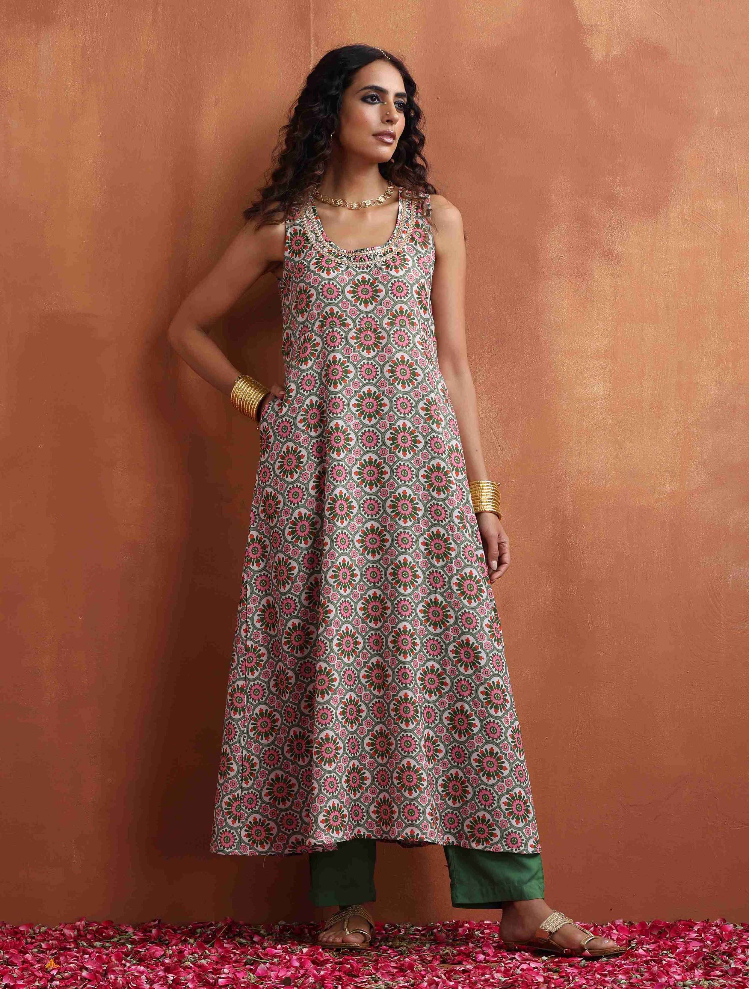 trueBrowns Off White Print Flared Anarkali Kurta Set - Distacart