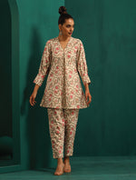 Thumbnail for trueBrowns Pink Floral Cotton Printed Neck Pleat Co-ord Set - Distacart