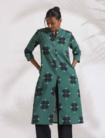 Thumbnail for trueBrowns Green Cotton Print Front Slit Kurta Set