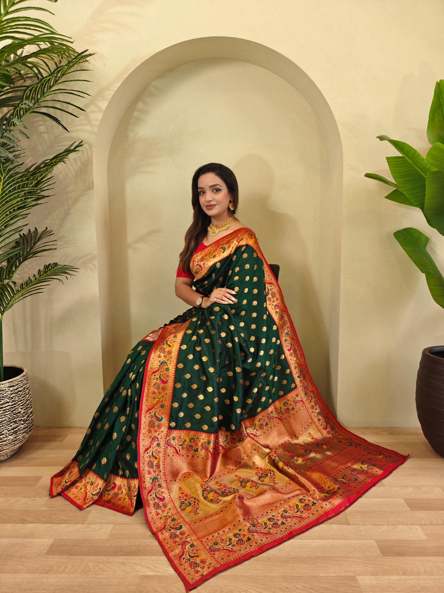 Mameraa Sarees Paithani Silk Blend Weaving Saree With Contrast Blouse-Green - Dista