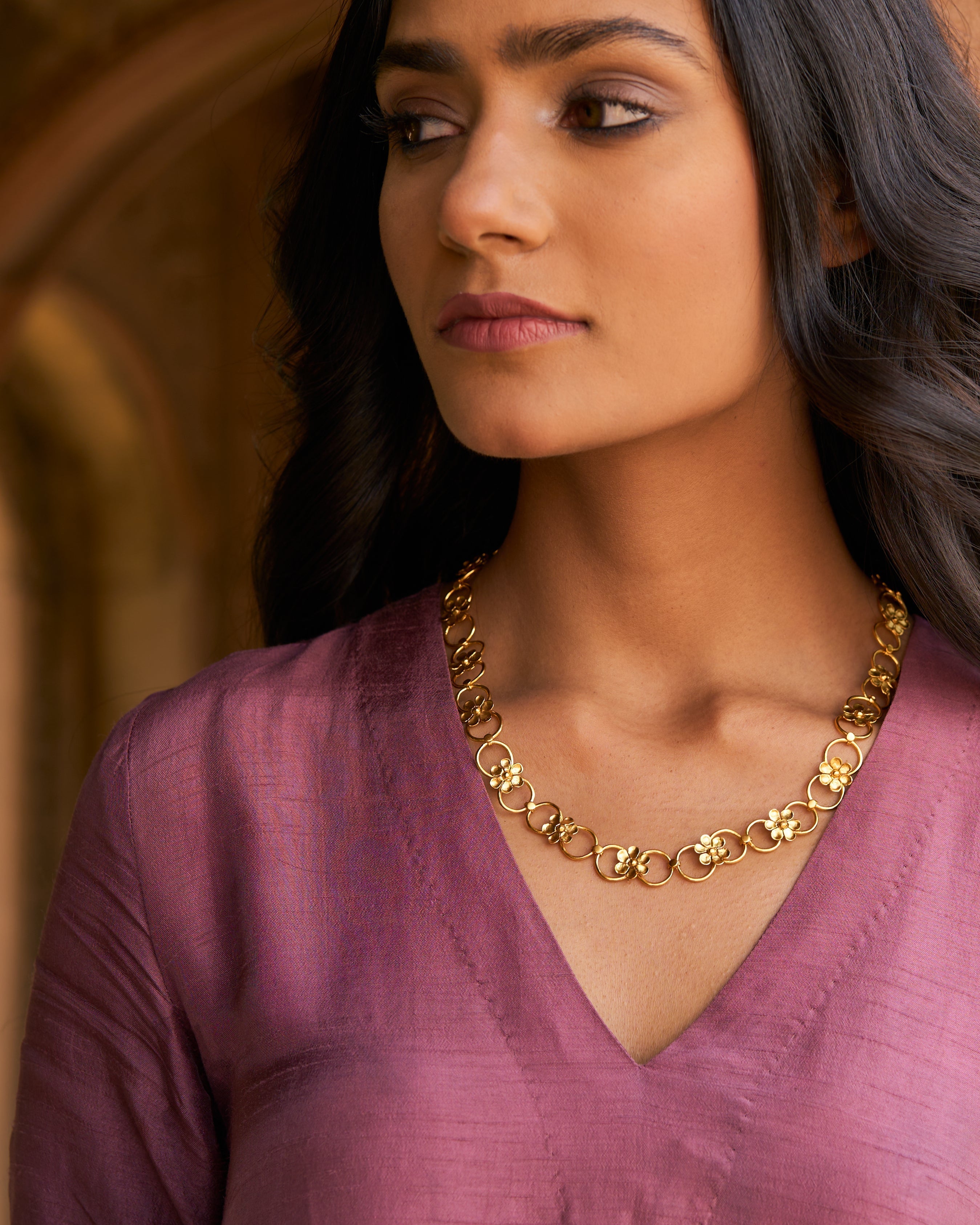 trueBrowns Gold-Polished Floral Necklace - Distacart