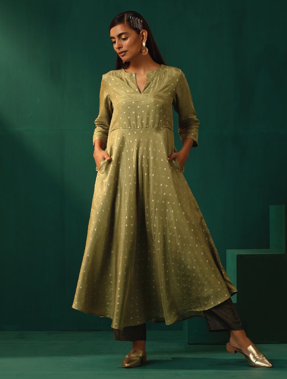 trueBrowns Green Square Viscose Silk Flared Kurta Pant Set - Distacart