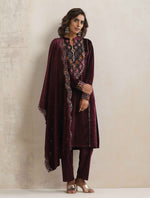 Thumbnail for trueBrowns Purple Velvet Geometric Embroidered Kurta Pant Dupatta Set