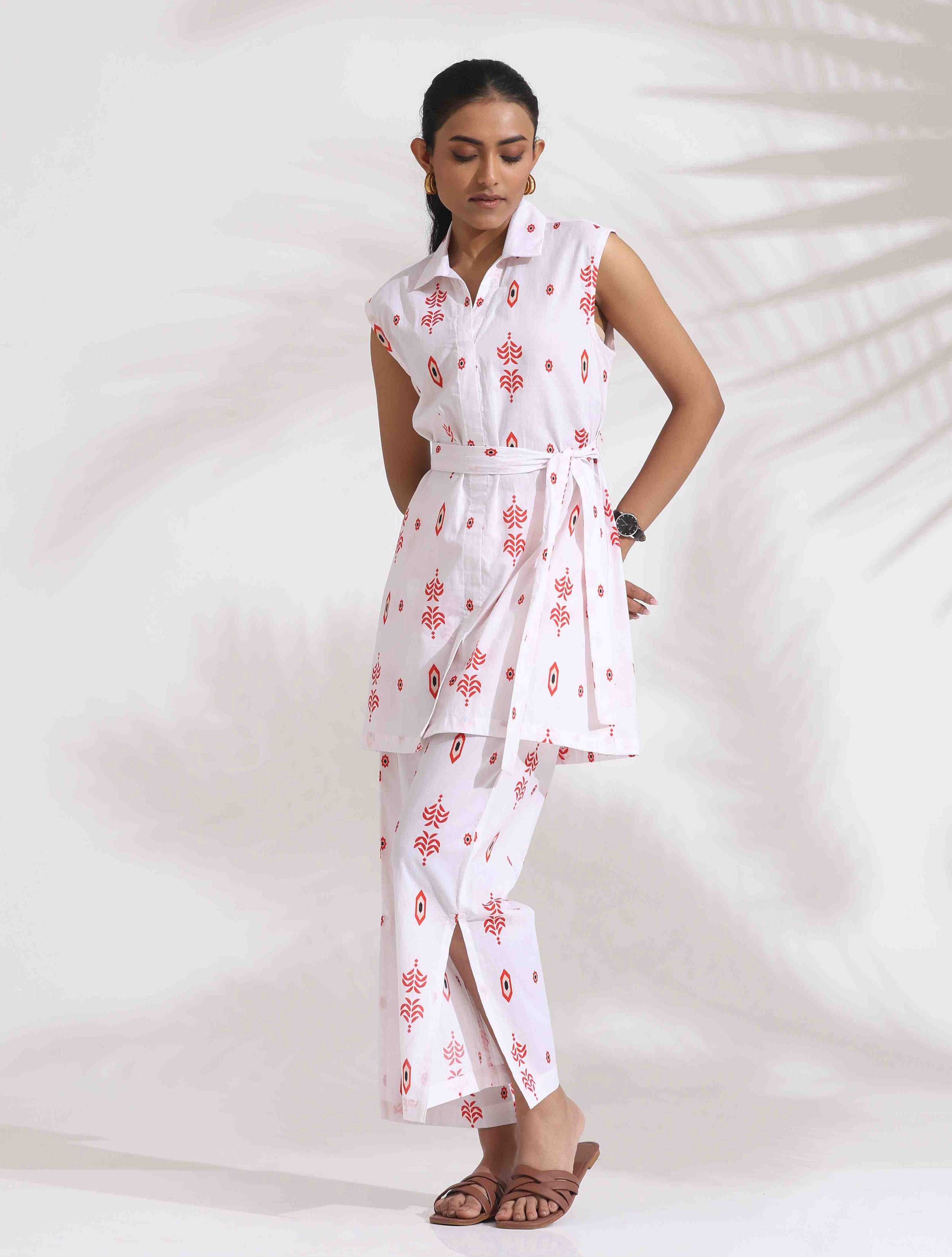 trueBrowns White Cotton Print Tie-up Top & Pants Co-ord Set - Distacart