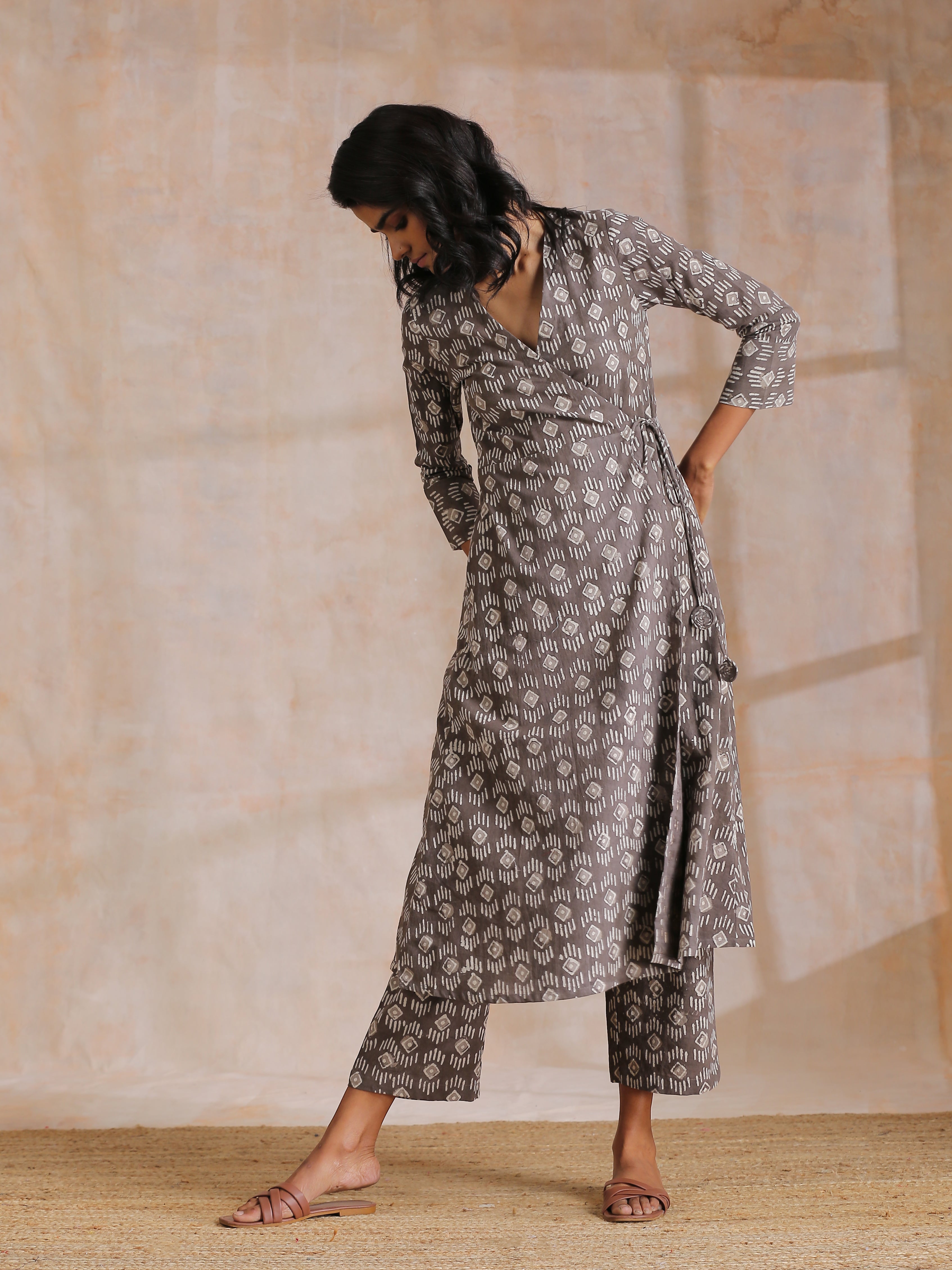 trueBrowns Clay Dabu Geometric Print Cotton Angrakha Kurta Pant Set - Distacart