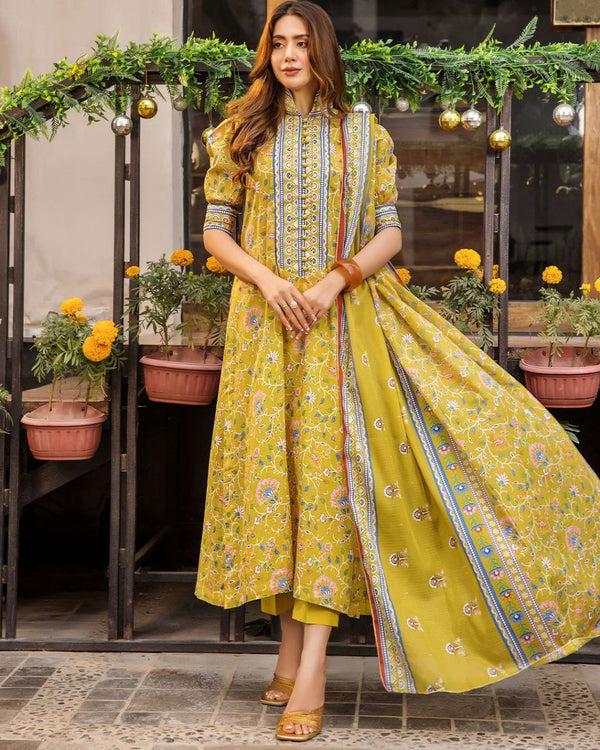 NOZ2TOZ Women's Floral Printed V Neck Kurti And Pant Set With Printed Dupatta - Distacart