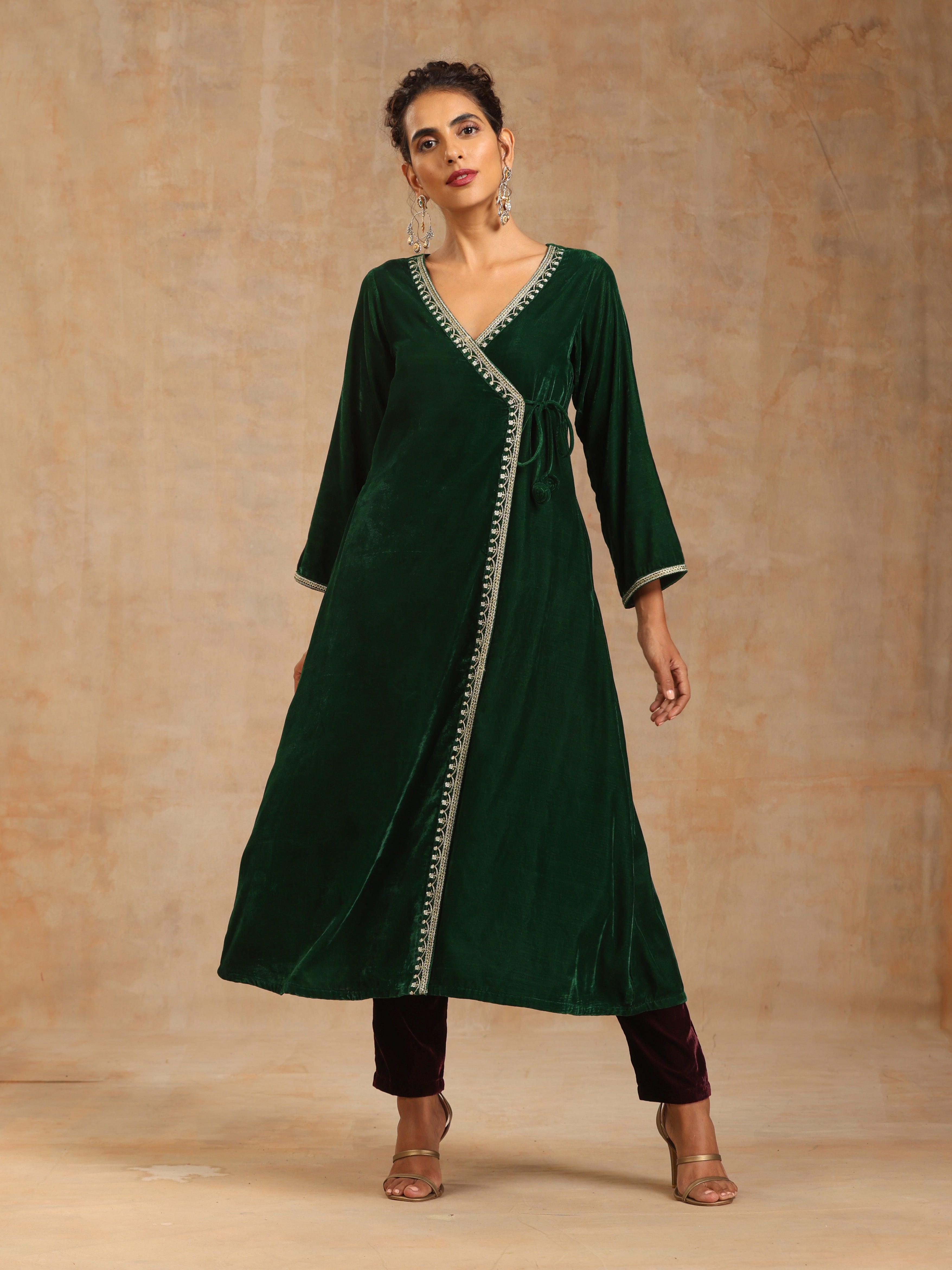 trueBrowns Green Velvet Embroidered Angrakha Kurta - Distacart