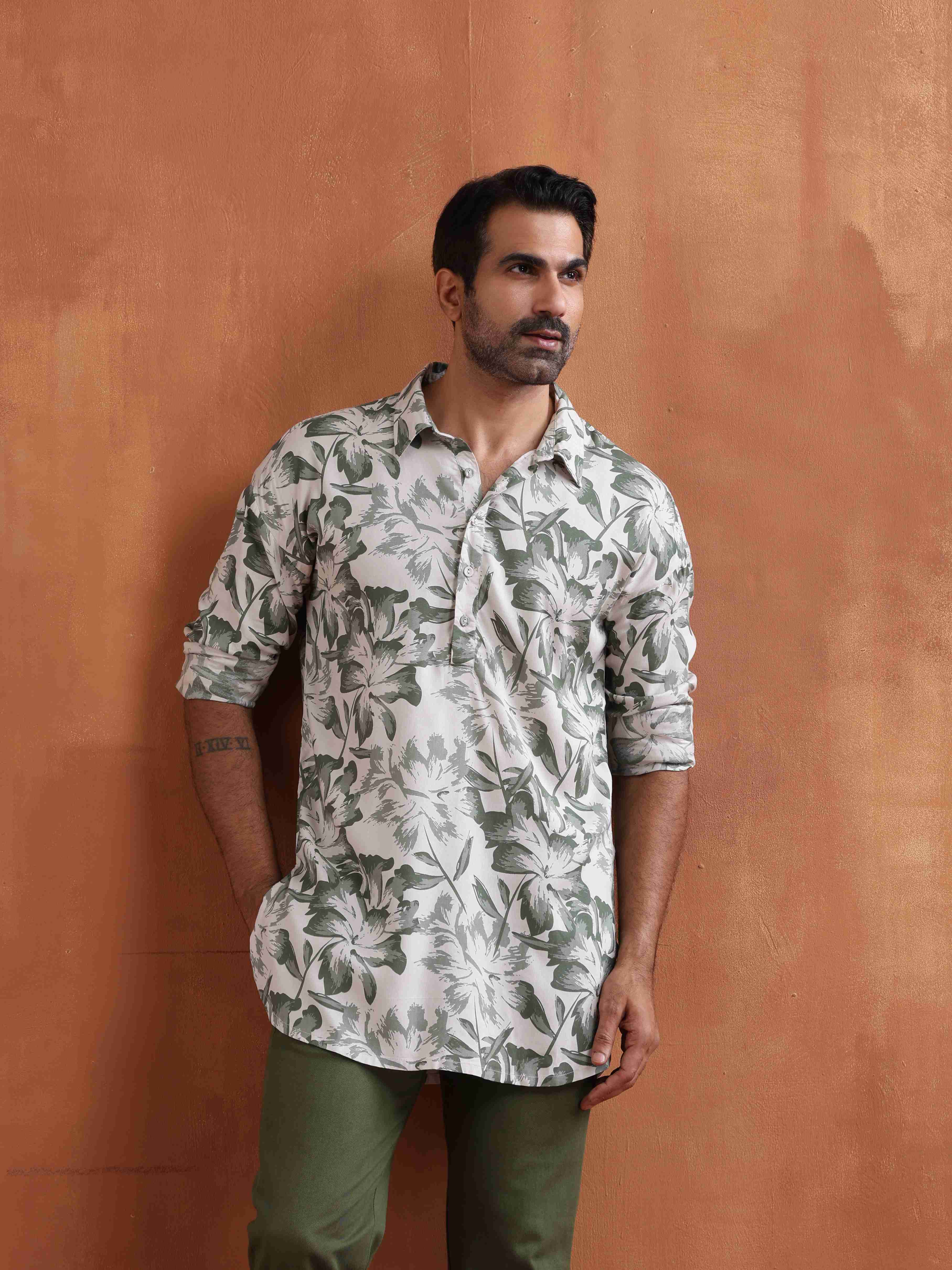 trueBrowns Men's Off White Printed Short Kurta - Distacart