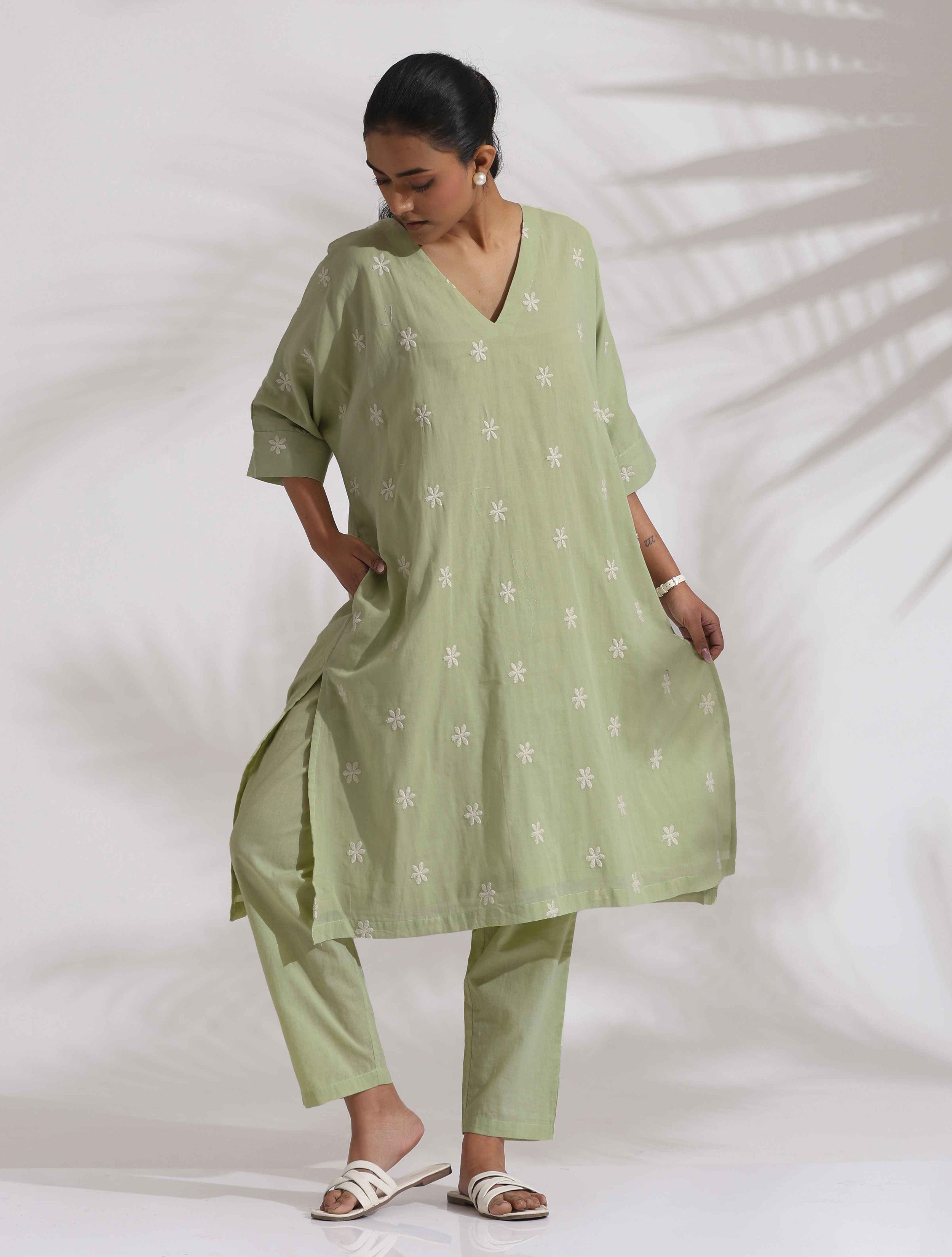 trueBrowns Green Cotton Floral Embroidered Kurta Co-ord Set - Distacart