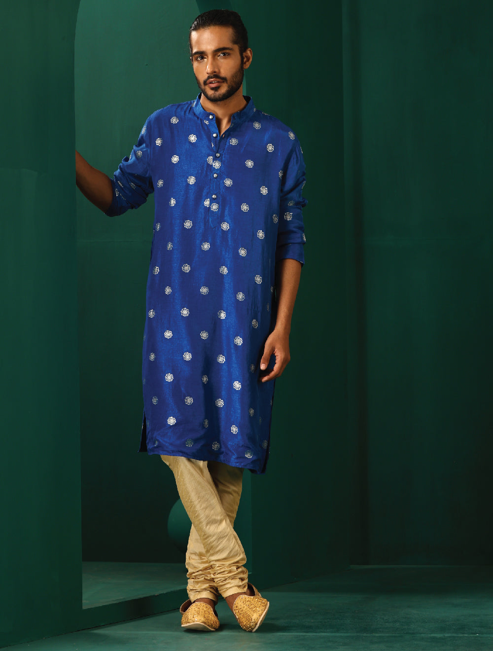 trueBrowns Men's Royal Blue Geometric Floral Viscose Silk Long Kurta - Distacart