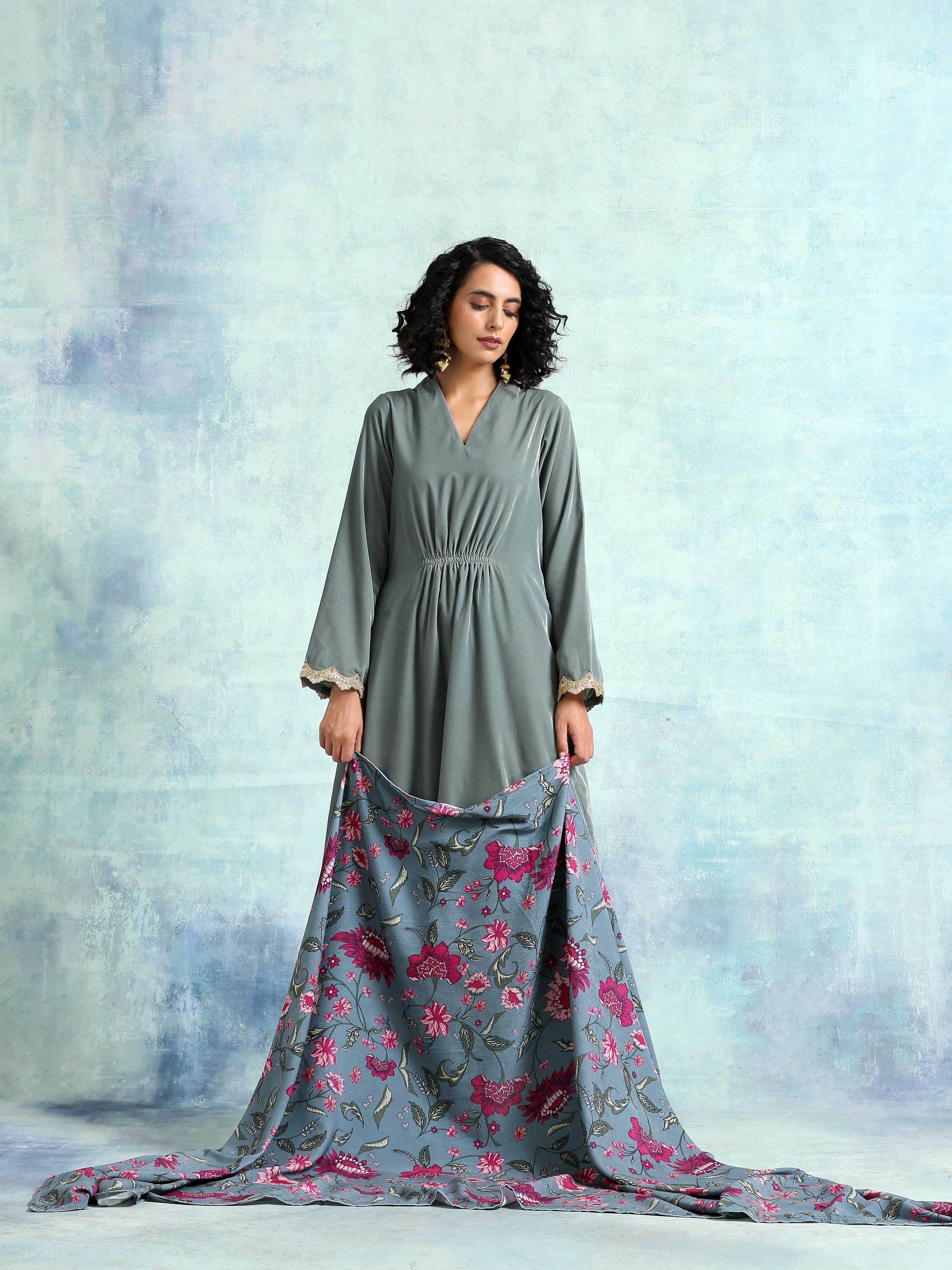 trueBrowns Grey Printed Velvet Shawl - Distacart