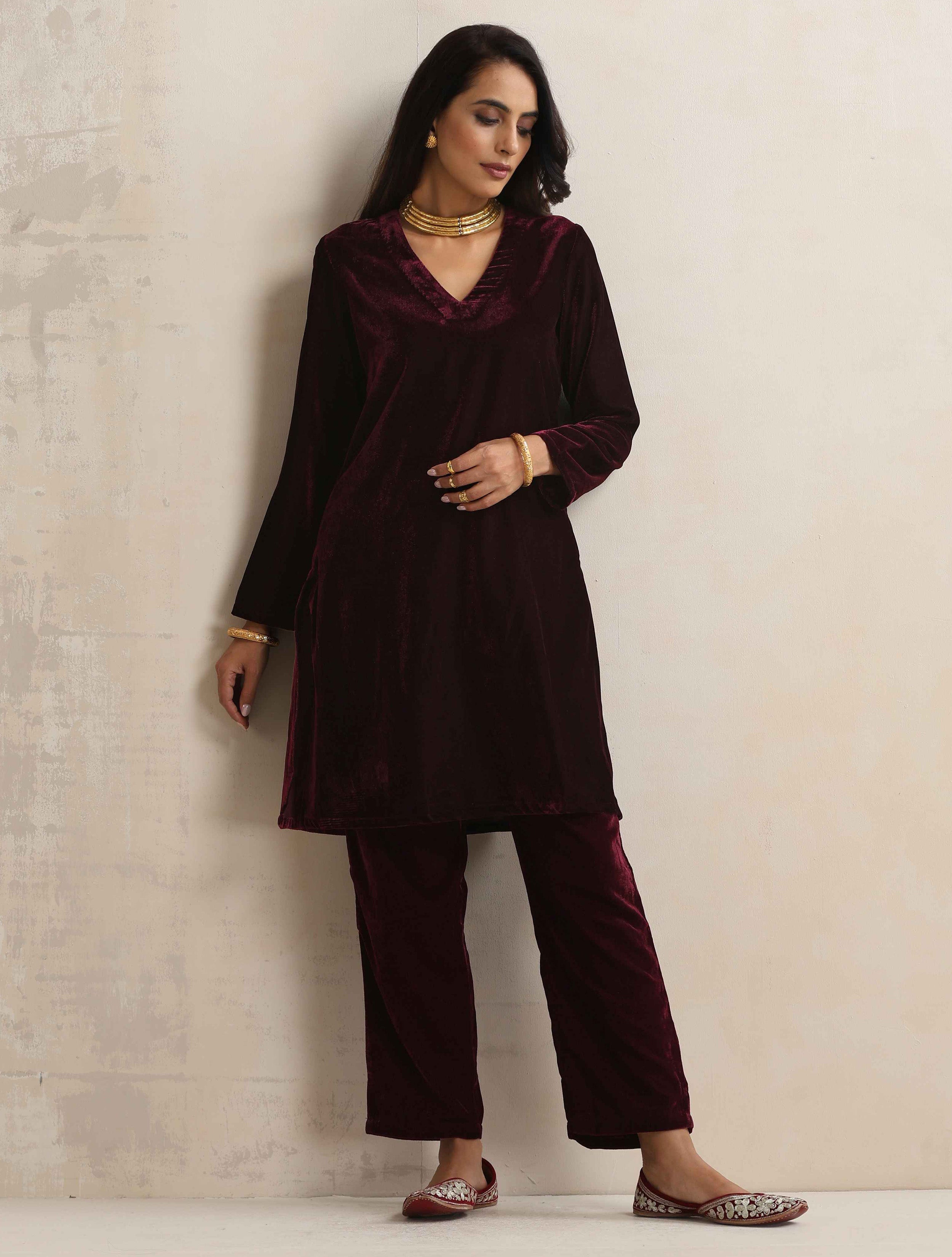 trueBrowns Purple Velvet Kurta Co-ord Set - Distacart