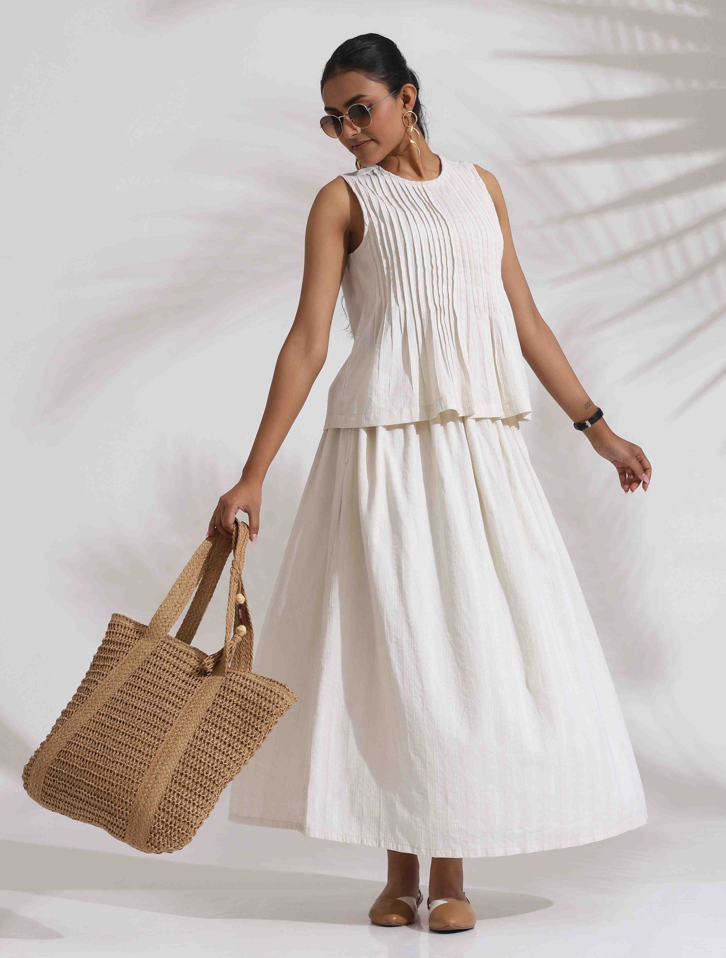 trueBrowns Off-White Cotton Skirt Co-ord Set - Distacart