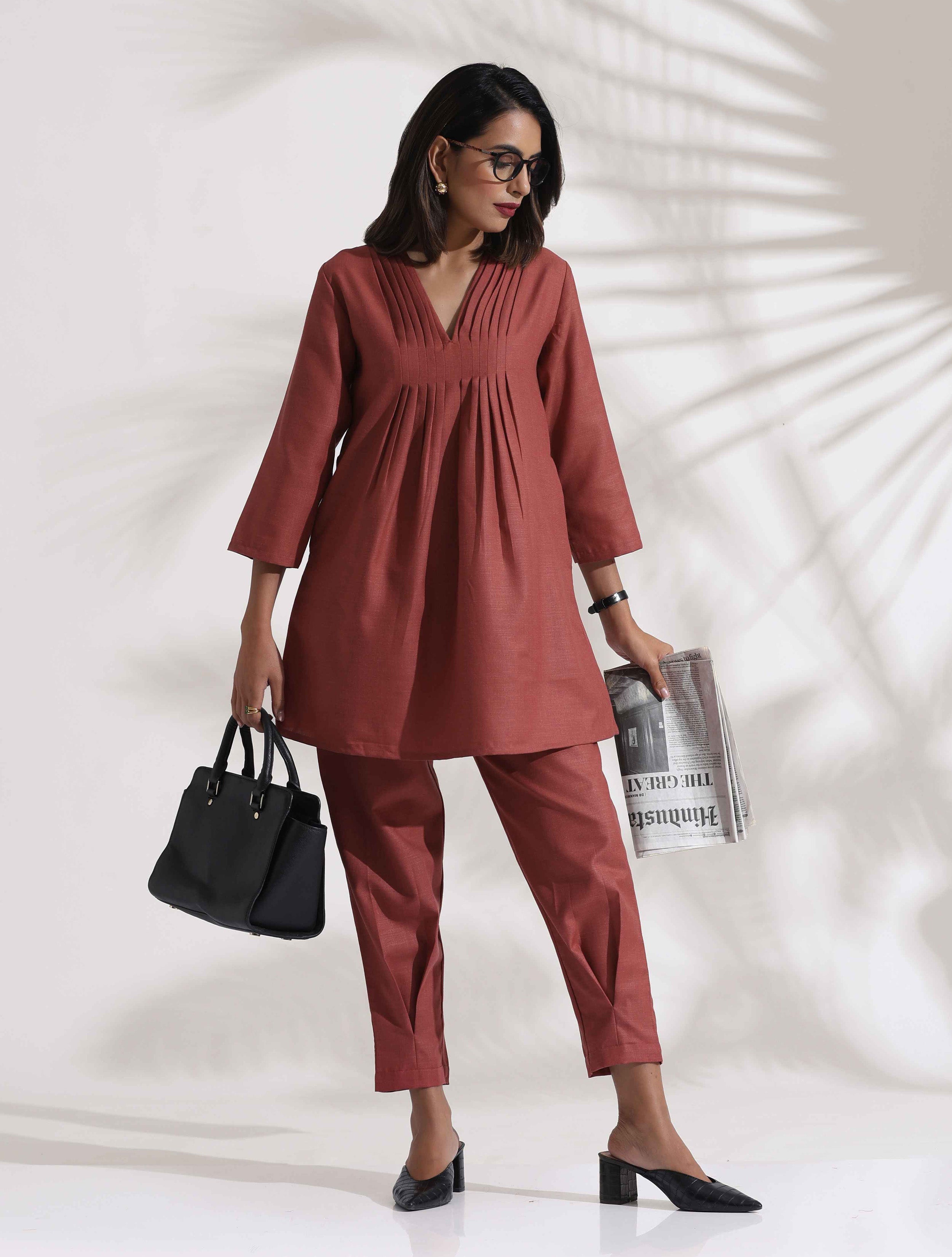 trueBrowns Pink Slub Pleated Co-ord Set - Distacart