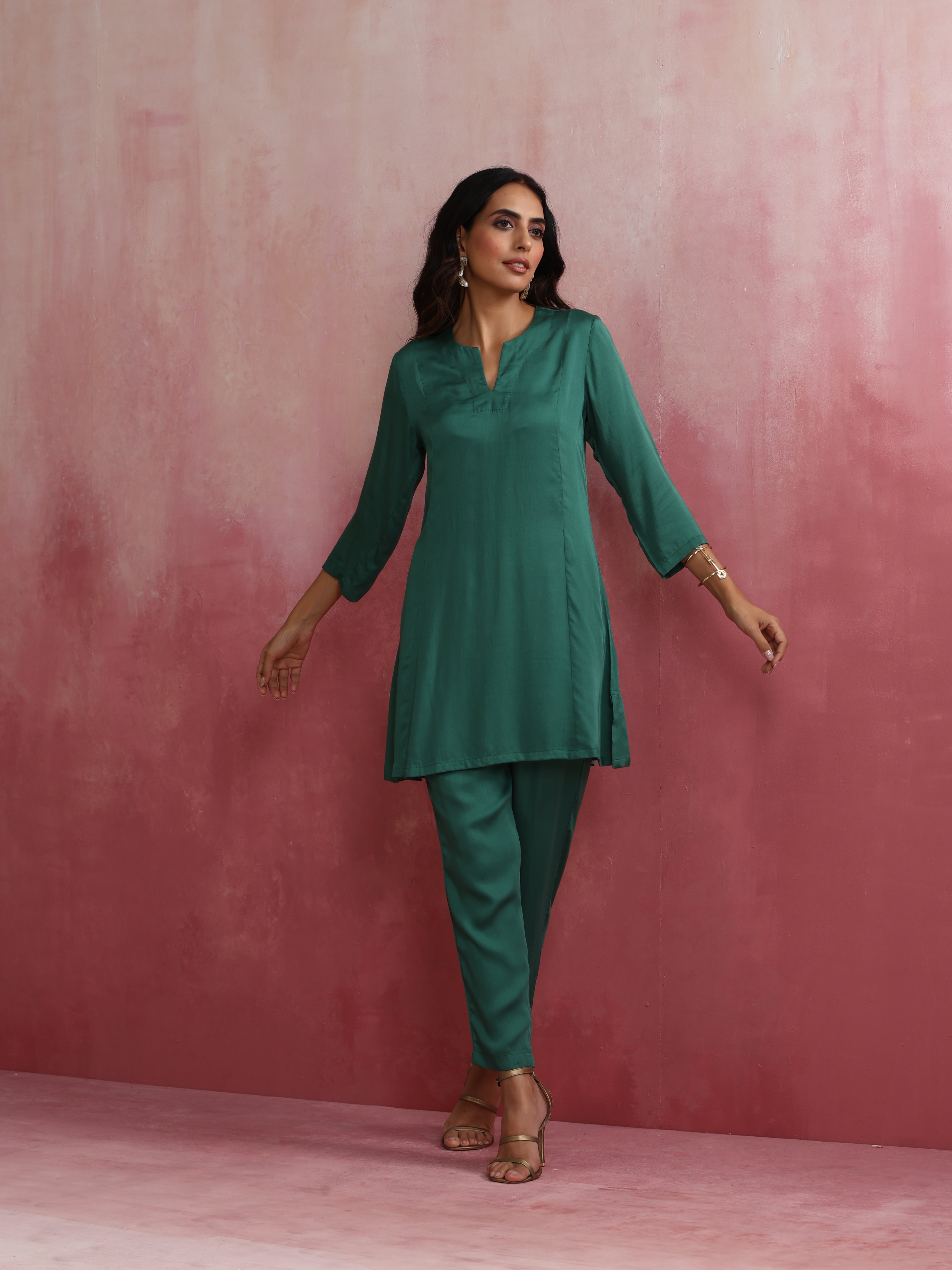 trueBrowns Green Straight Kurta Co-ord Set - Distacart
