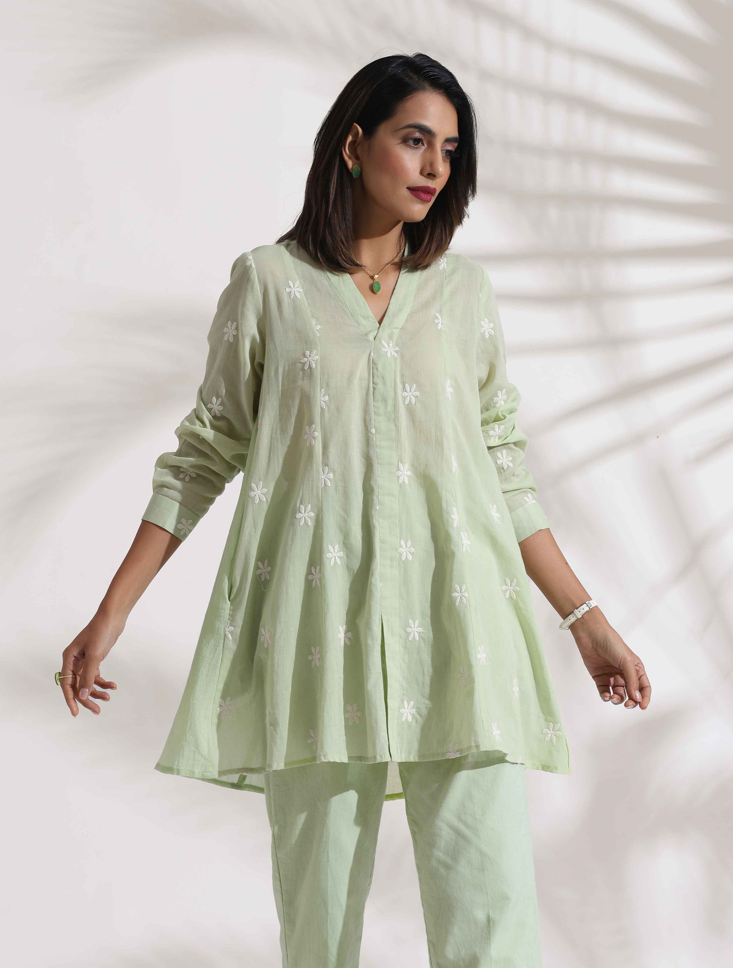 trueBrowns Green Cotton Floral Embroidered Co-ord Set - Distacart