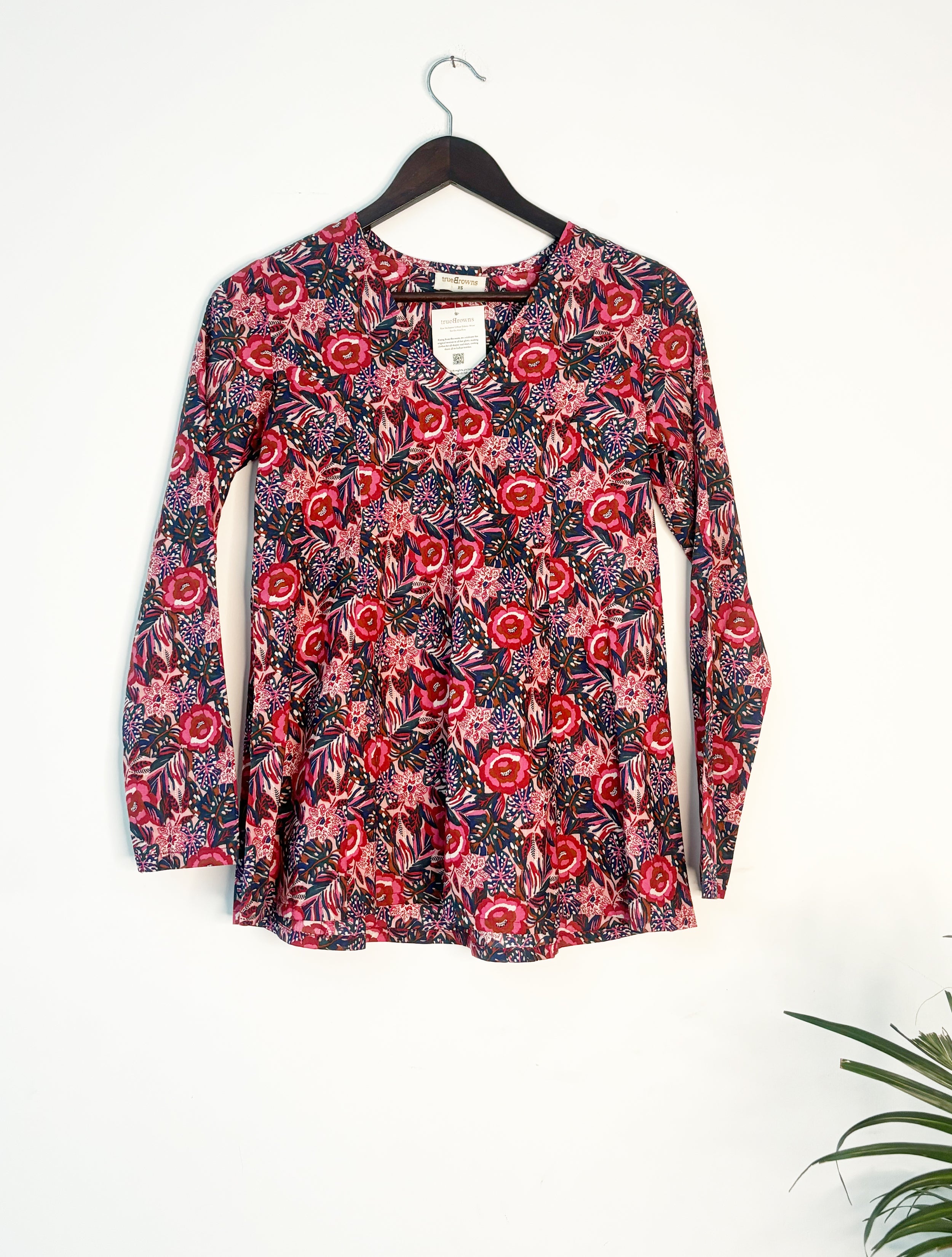trueBrowns Pink Floral Top - Distacart