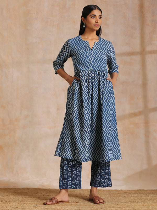 trueBrowns Indigo Dabu Zig-Zag Lines Print Cotton Flared Kurta Pant Set - Distacart