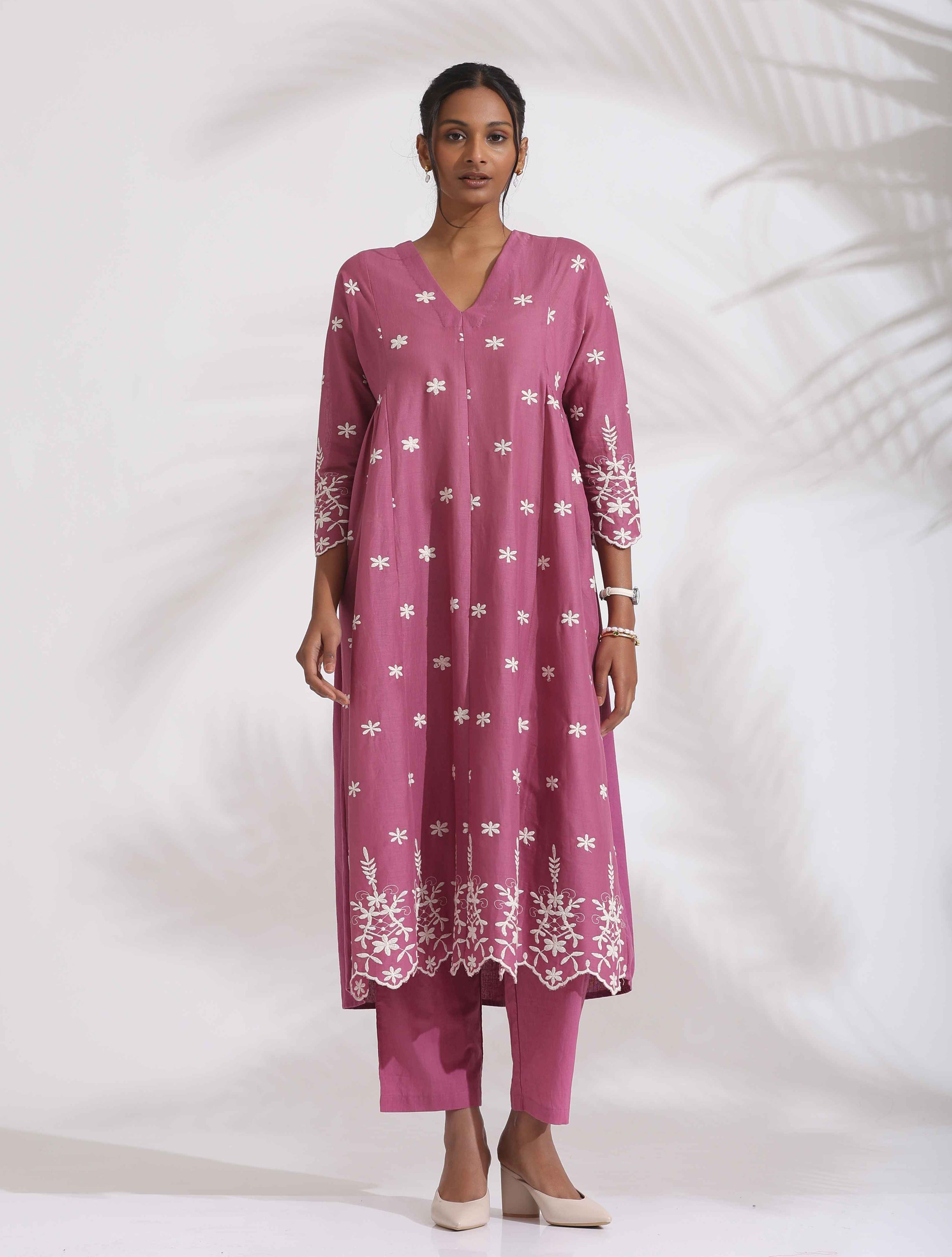 trueBrowns Pink Cotton Floral Embroidered Flared Kurta Set - Distacart