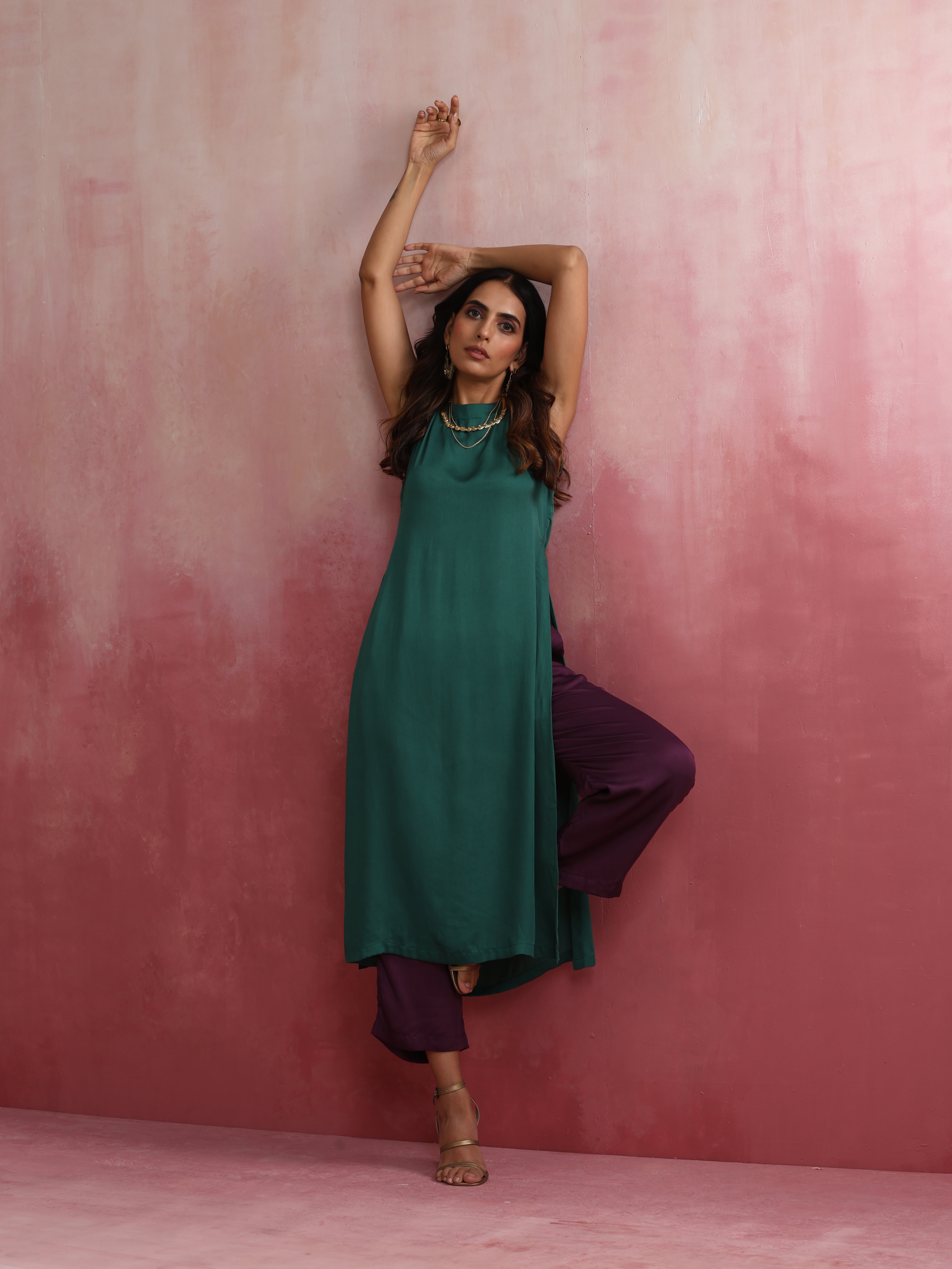 trueBrowns Green Modal High slit Kurta Set - Distacart