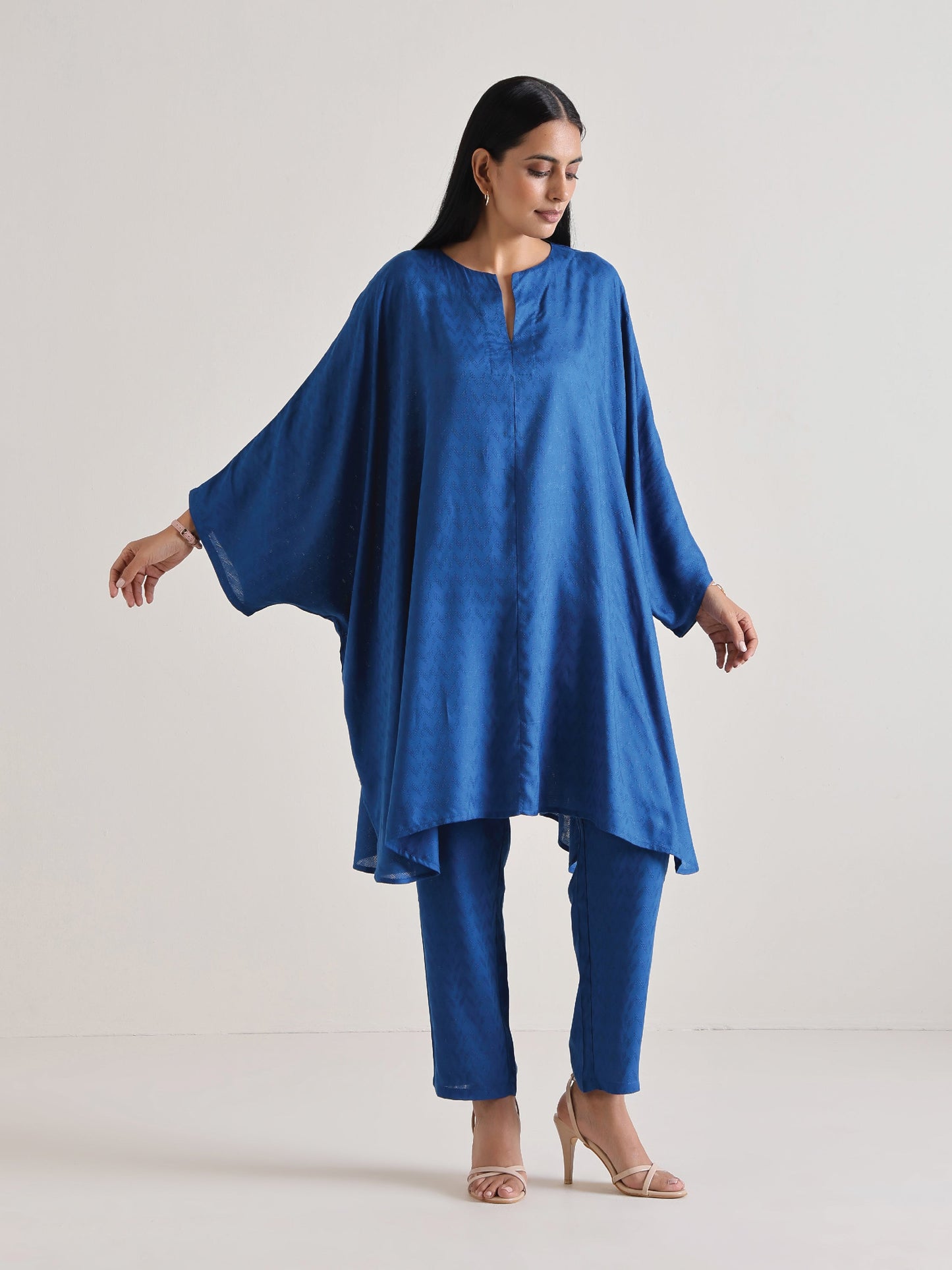 trueBrowns Ink Blue Oversized Round Co-Ord Set - Distacart