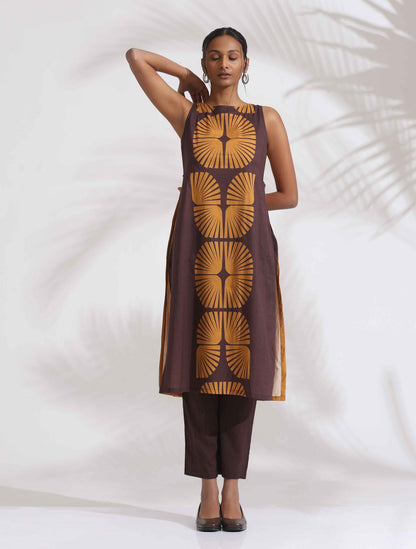 trueBrowns Brown Cotton Print Sleeveless Kurta Set - Distacart