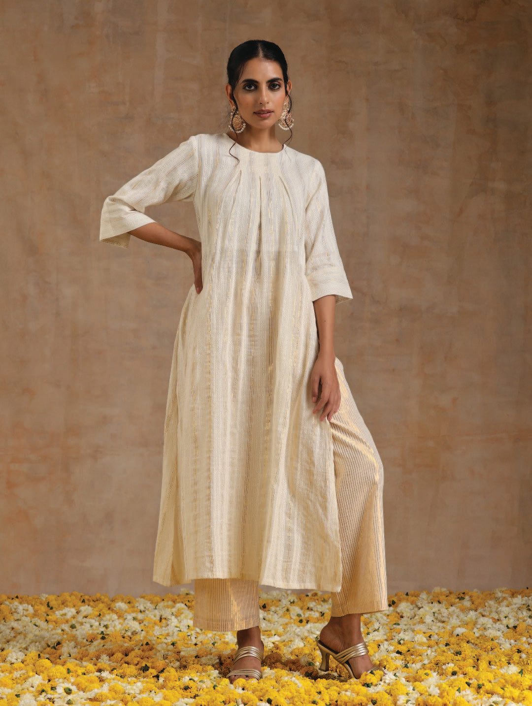 trueBrowns Ivory Gold Cotton Neck Pleat Kurta Set - Distacart