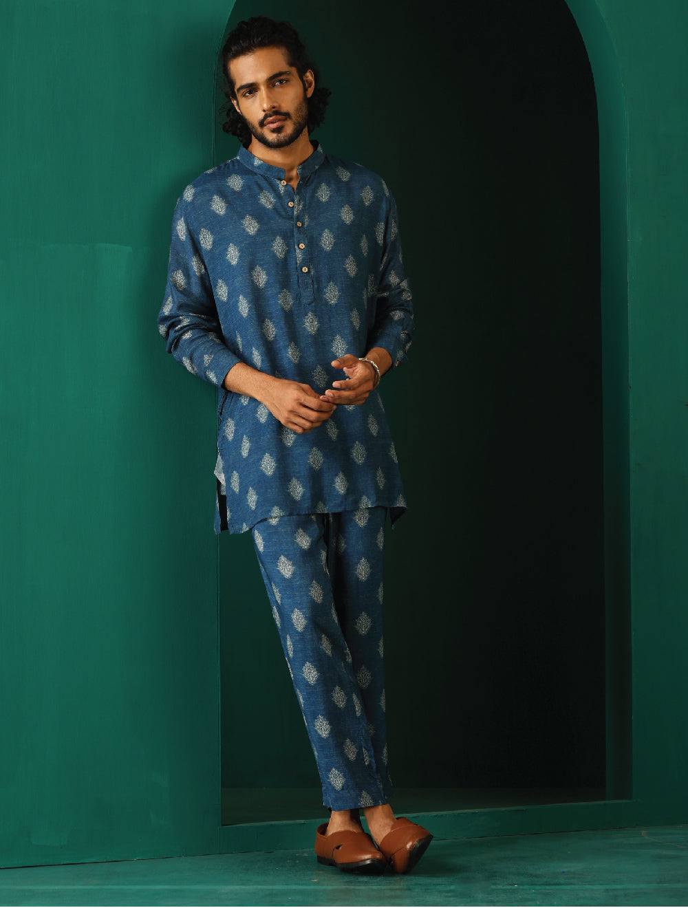 trueBrowns Men's Blue Floral Muslin Silk Printed Co-ord Set - Distacart