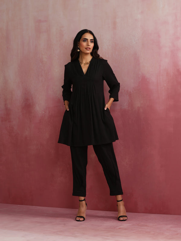 trueBrowns Black Viscose Slub Pleated Kurta Co-ord Set