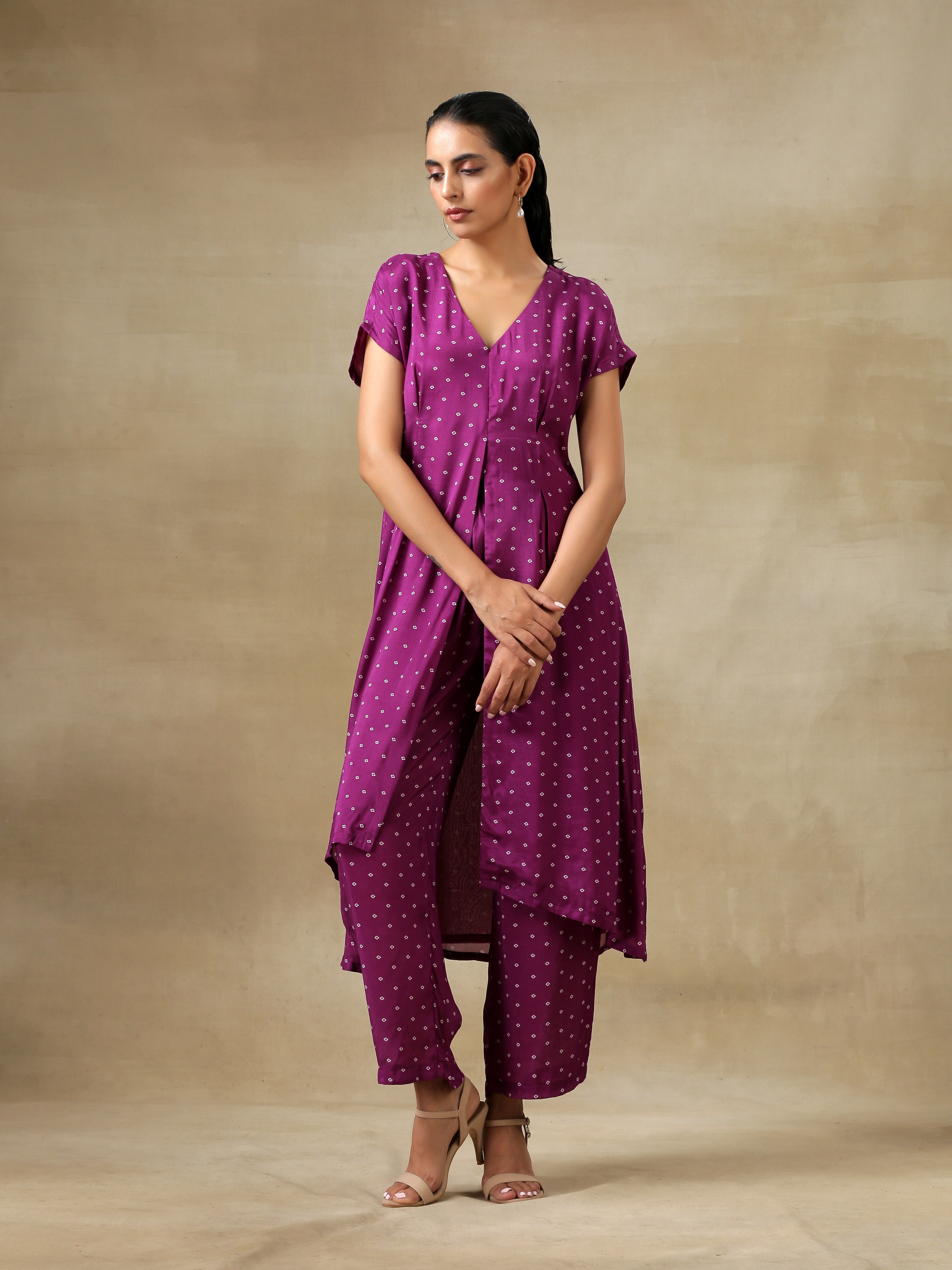 trueBrowns Purple Bandhani Printed Silk Drop Shoulder Kurta Pant Set - Distacart