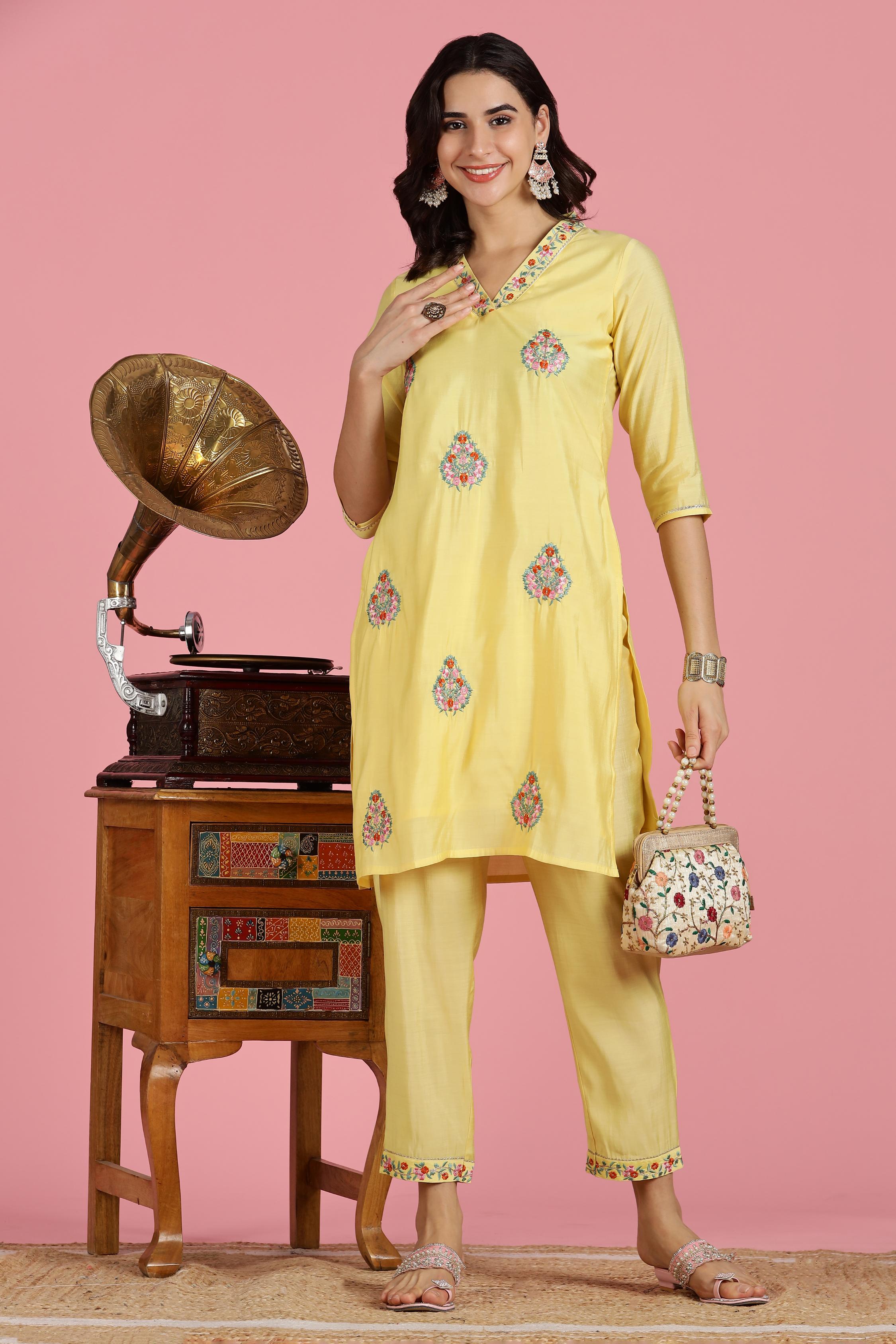BulBul Women Yellow Embroidered Chanderi Kurta Set