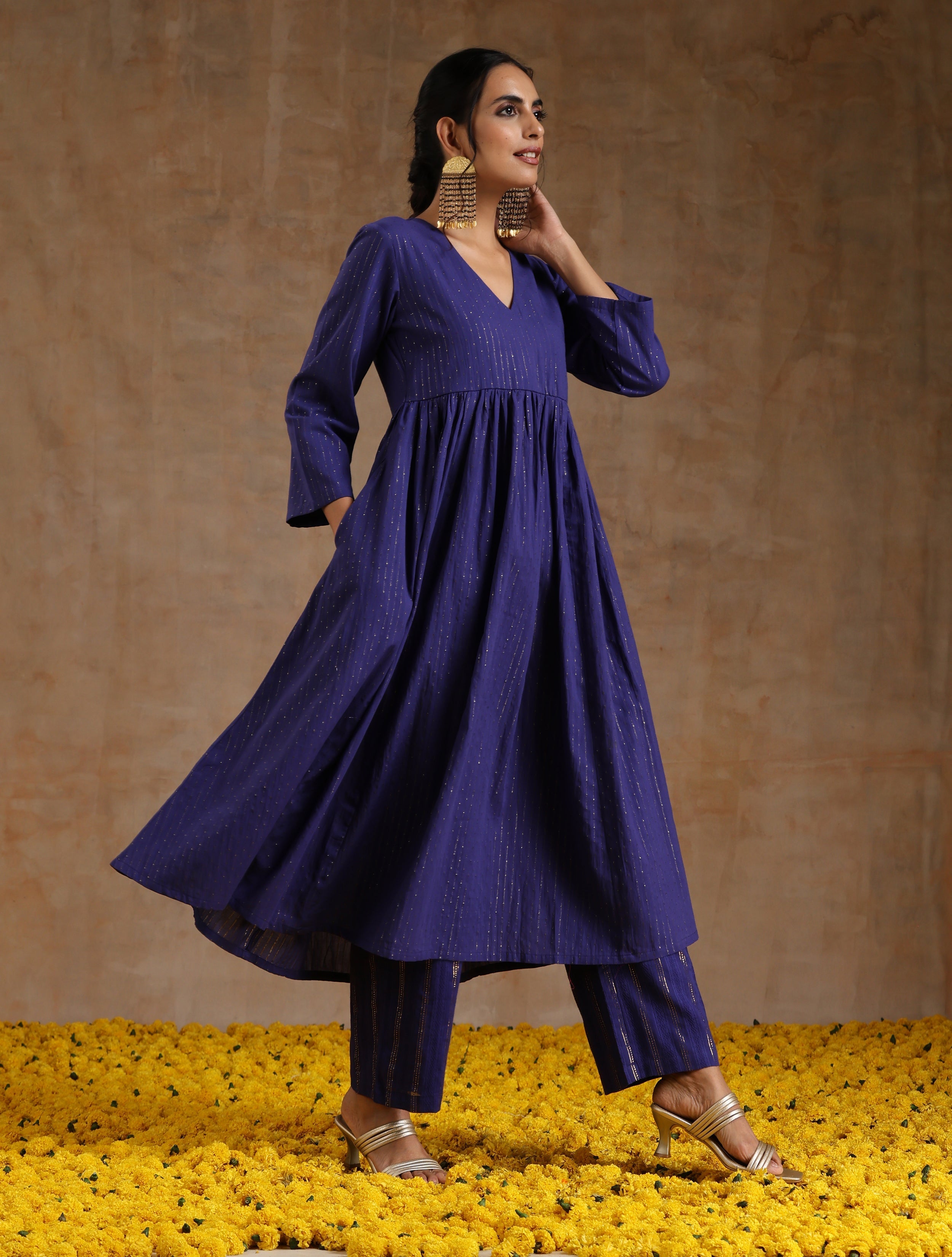 trueBrowns Spectrum Blue Gold Cotton Kalidar Kurta Set - Distacart