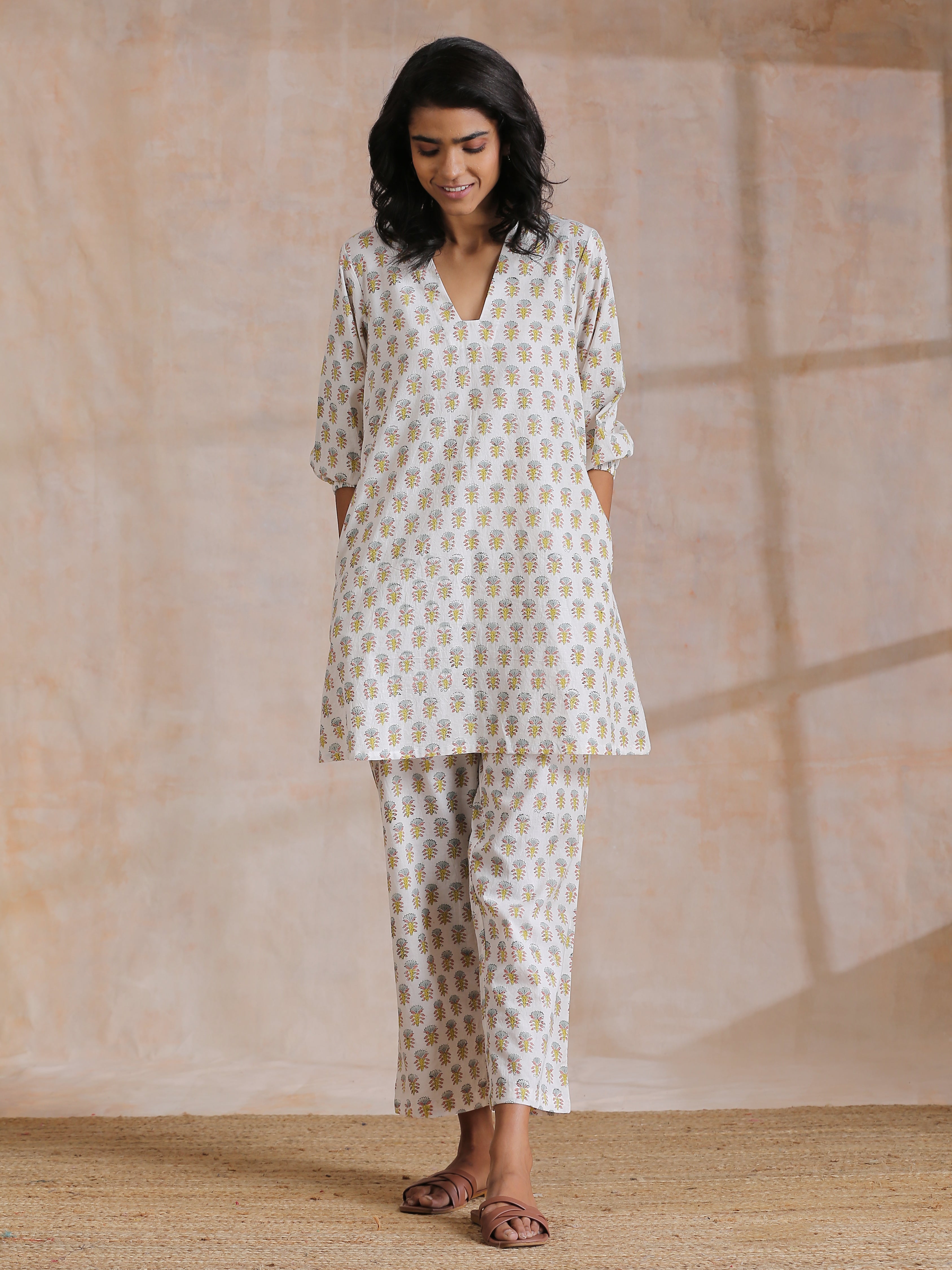 trueBrowns Multi Color Floral Booti Print Cotton V-Square Neck Co-Ord Set - Distacart
