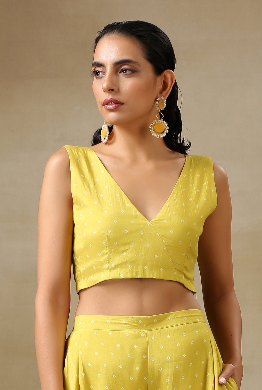 trueBrowns Lime Green Bandhani Printed Silk Sleeveless Blouse - Distacart