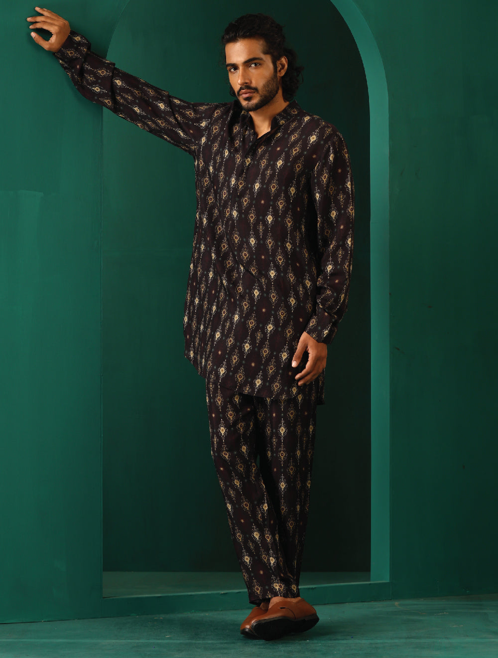 trueBrowns Men's Black Tonal Ikat Muslin Silk Printed Co-ord Set - Distacart