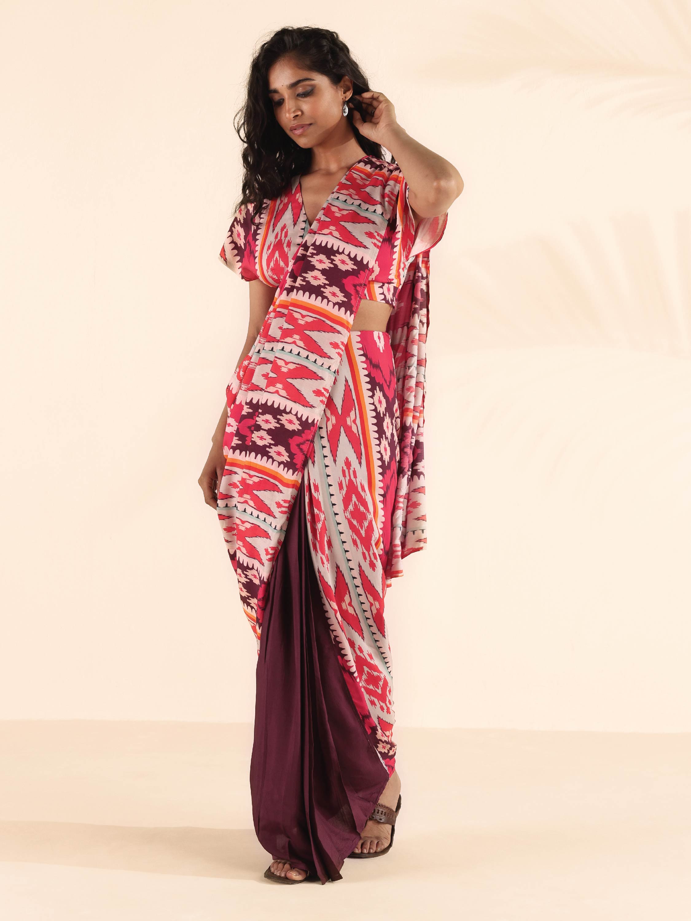 trueBrowns Maroon Muslin Ikat Ready to Wear Saree - Distacart