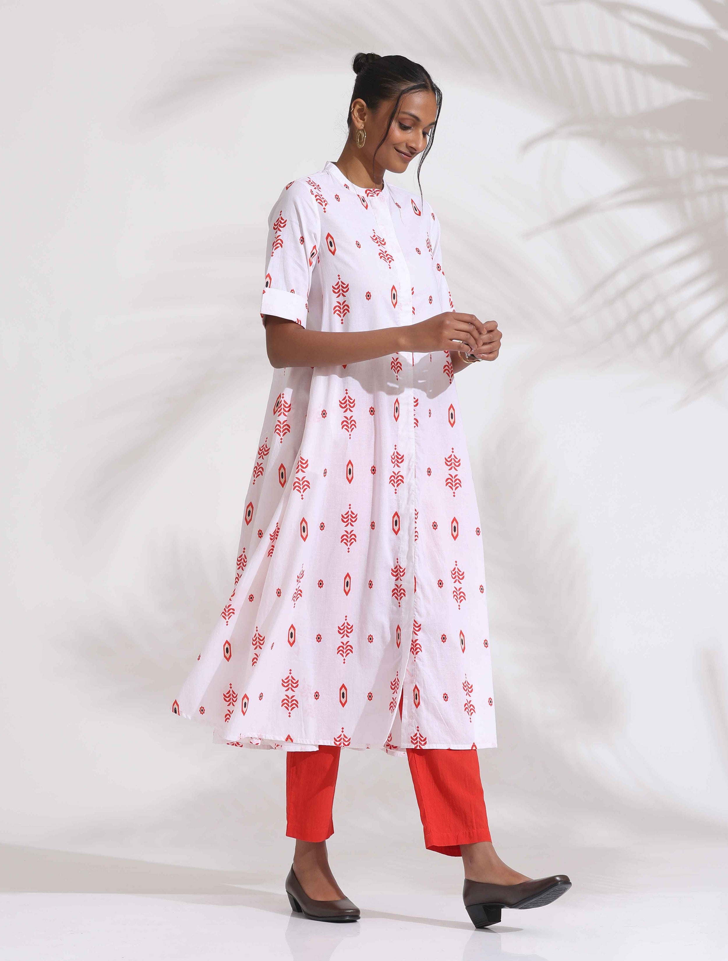 trueBrowns White Cotton Print Flared Kurta Set - Distacart