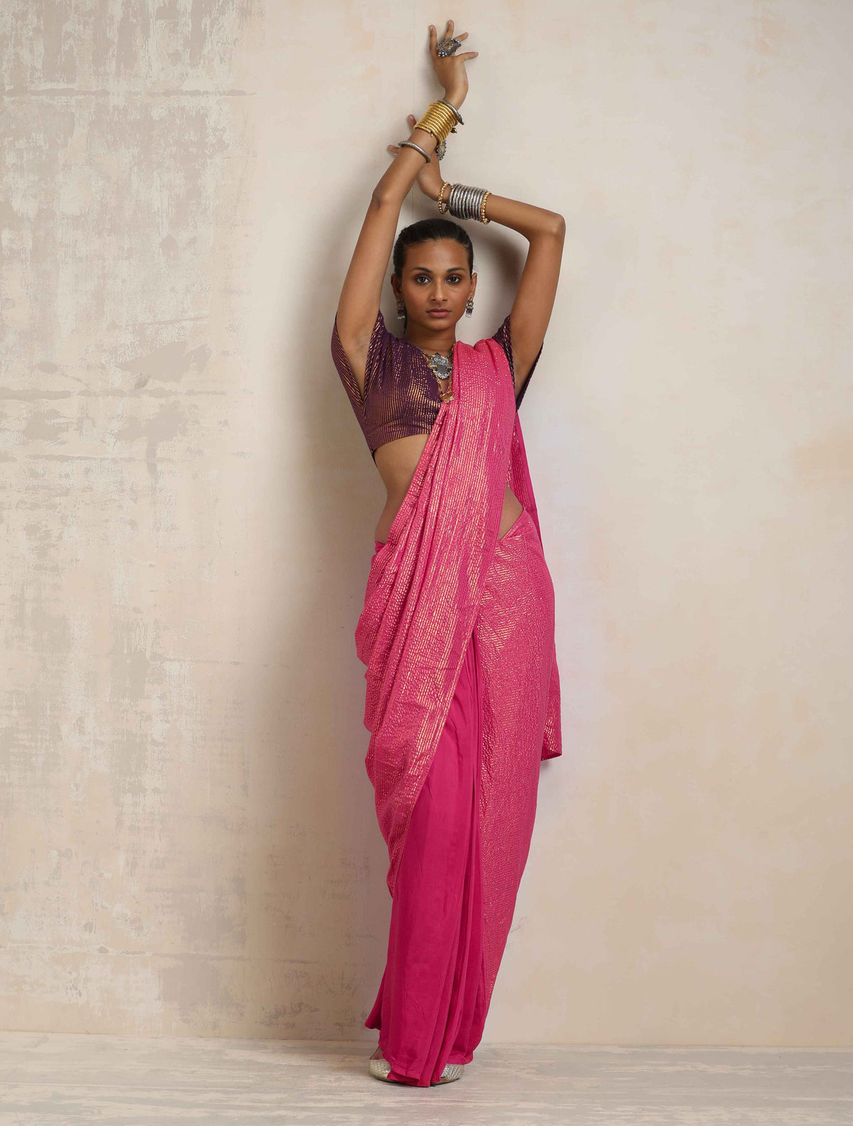 trueBrowns Pink Gold Metallic Ready To Wear Saree - Distacart