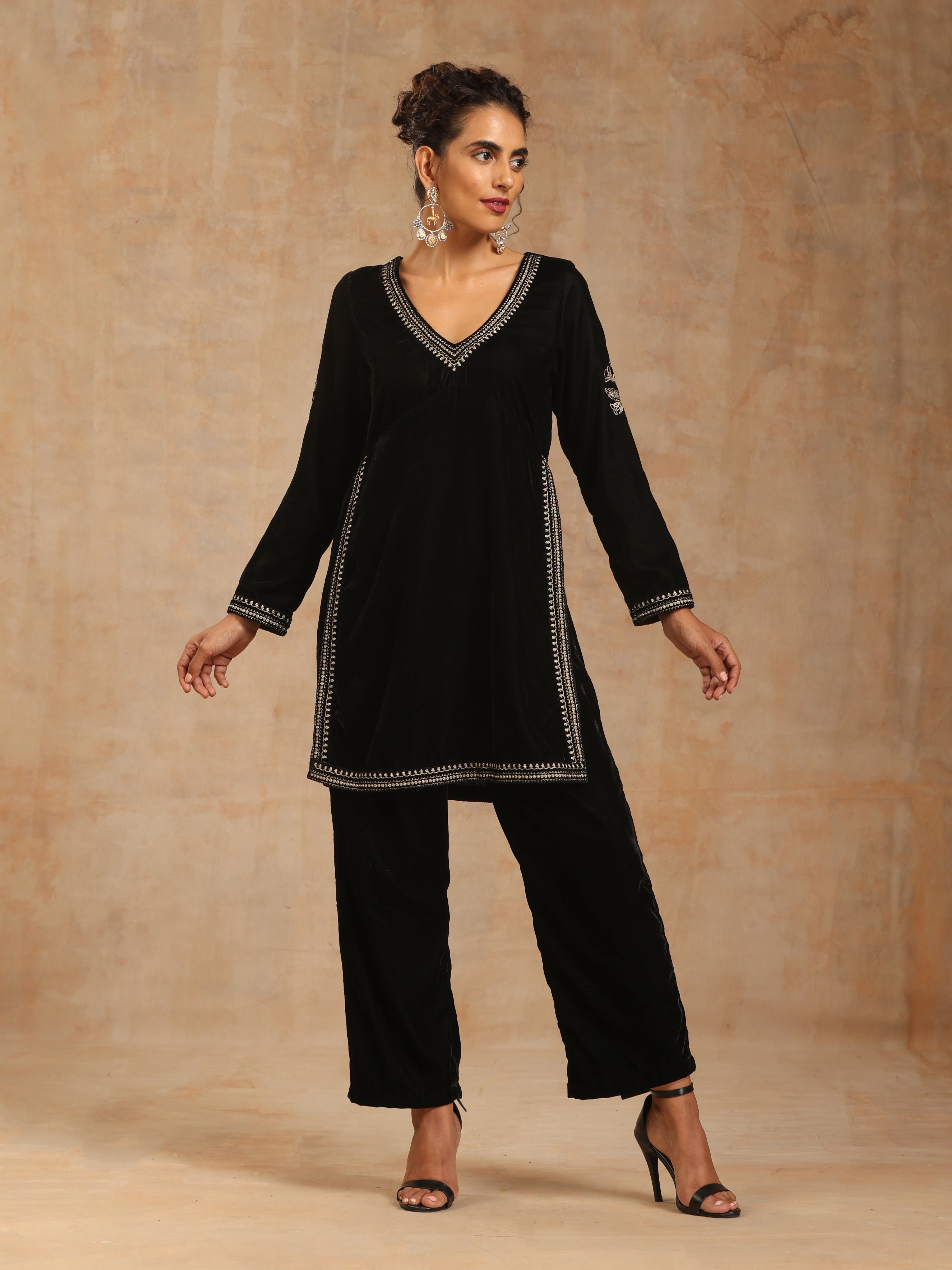 trueBrowns Black Velvet Embroidered Co-ord Set - Distacart