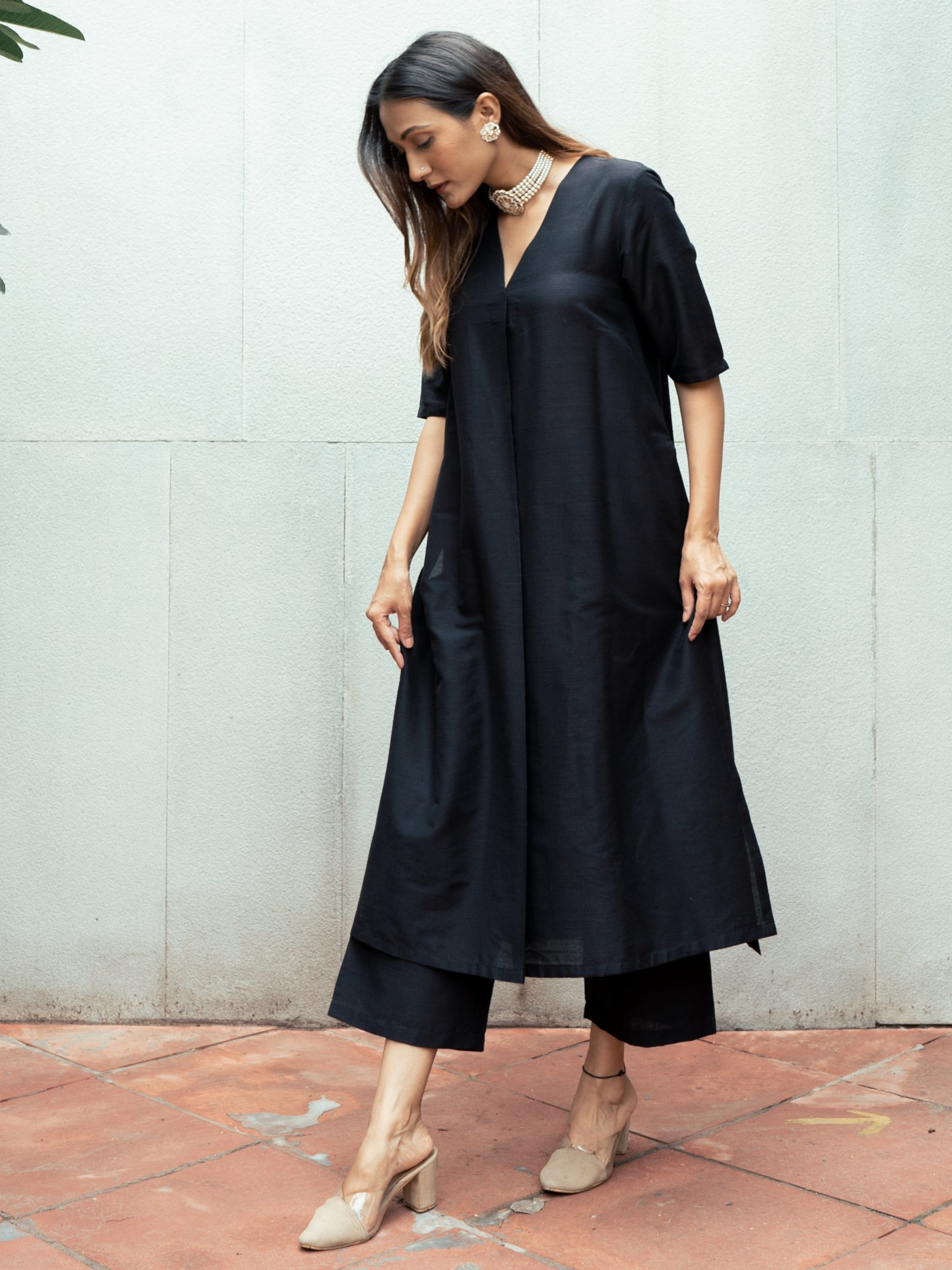 trueBrowns Black Silk Kurta Pant Set - Distacart