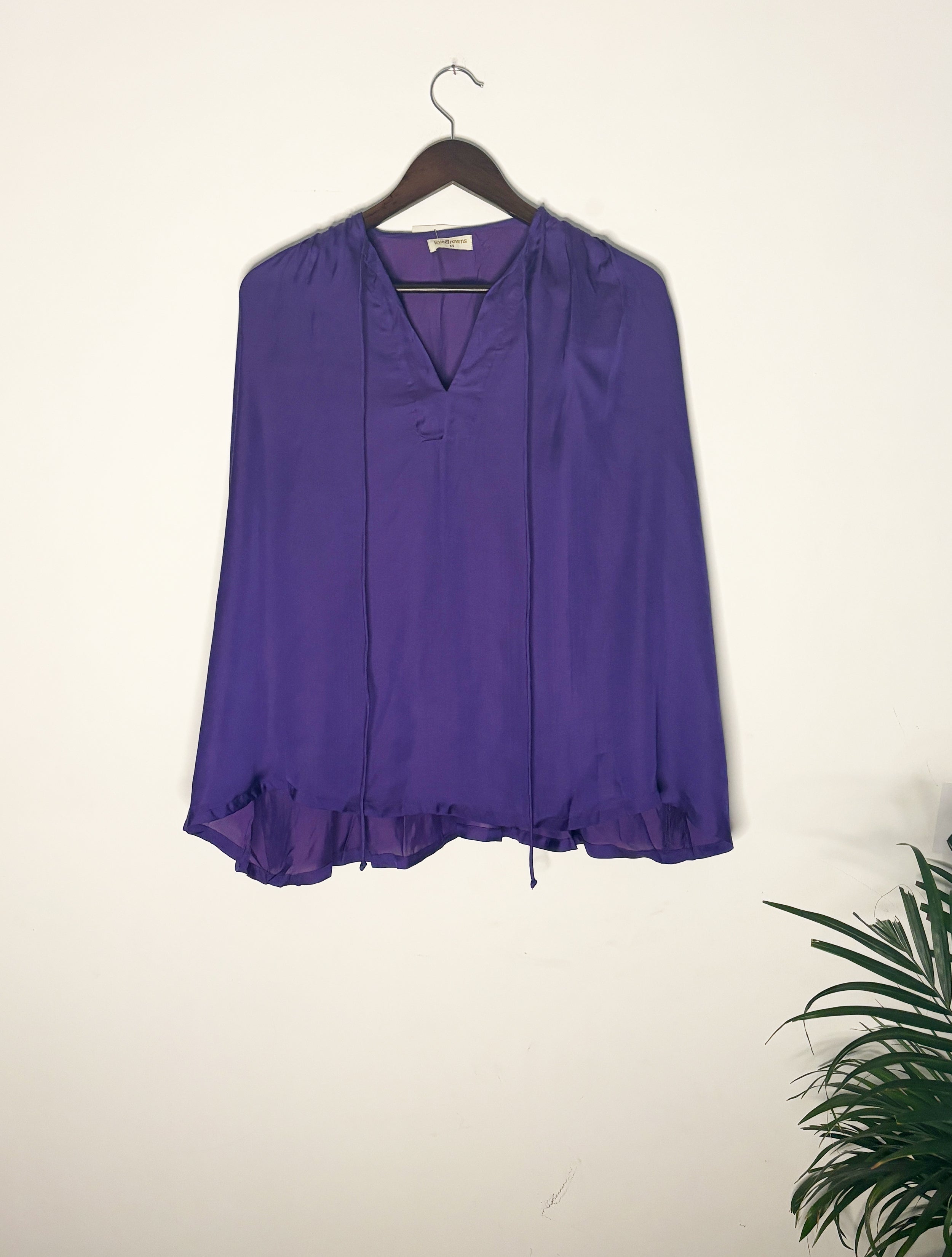 trueBrowns Blue Silk Top - Distacart