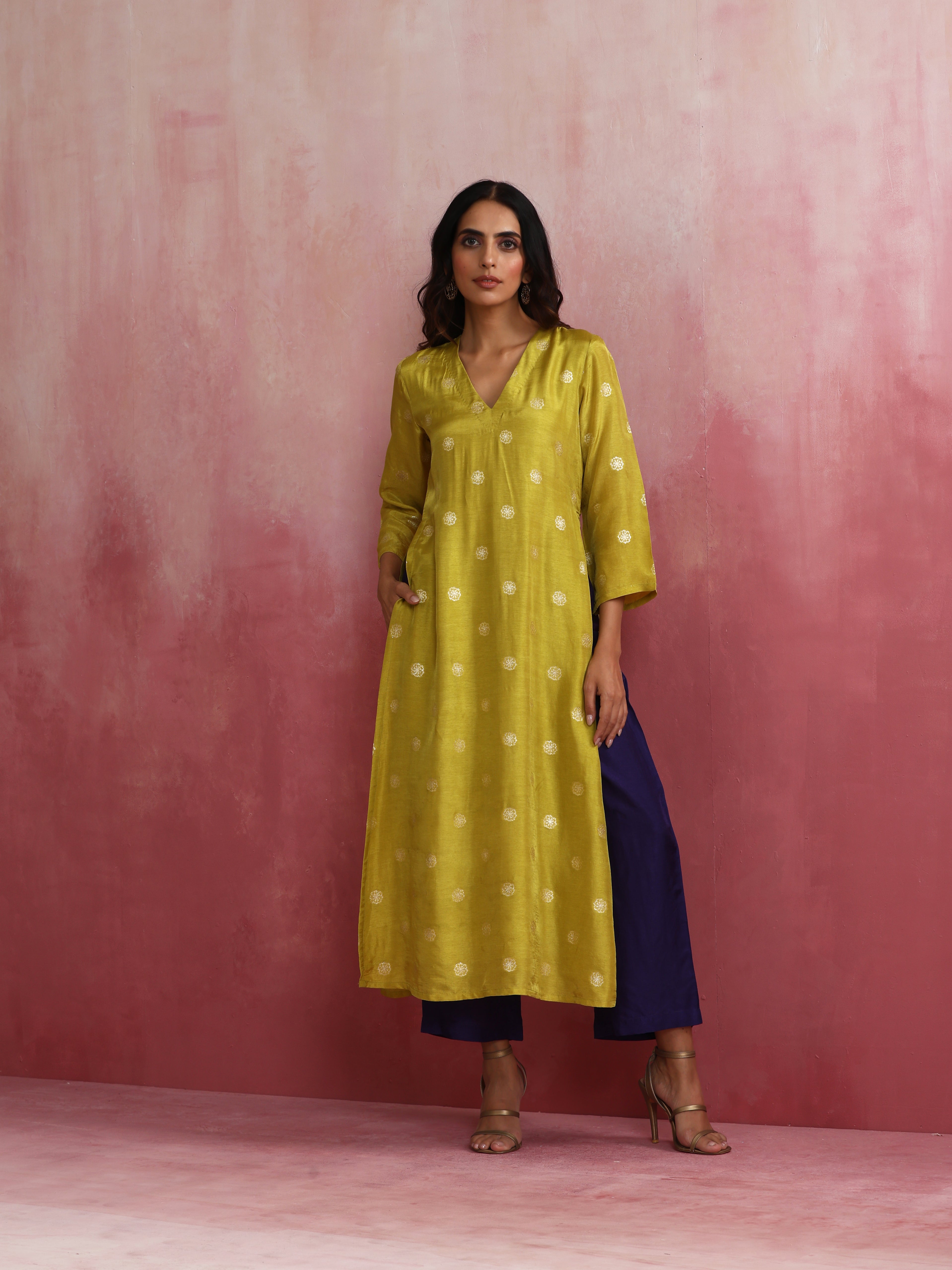 trueBrowns Lime Viscose Silk Kurta Set - Distacart