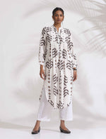 Thumbnail for trueBrowns White Cotton Stripe Print Pleated Kurta Set