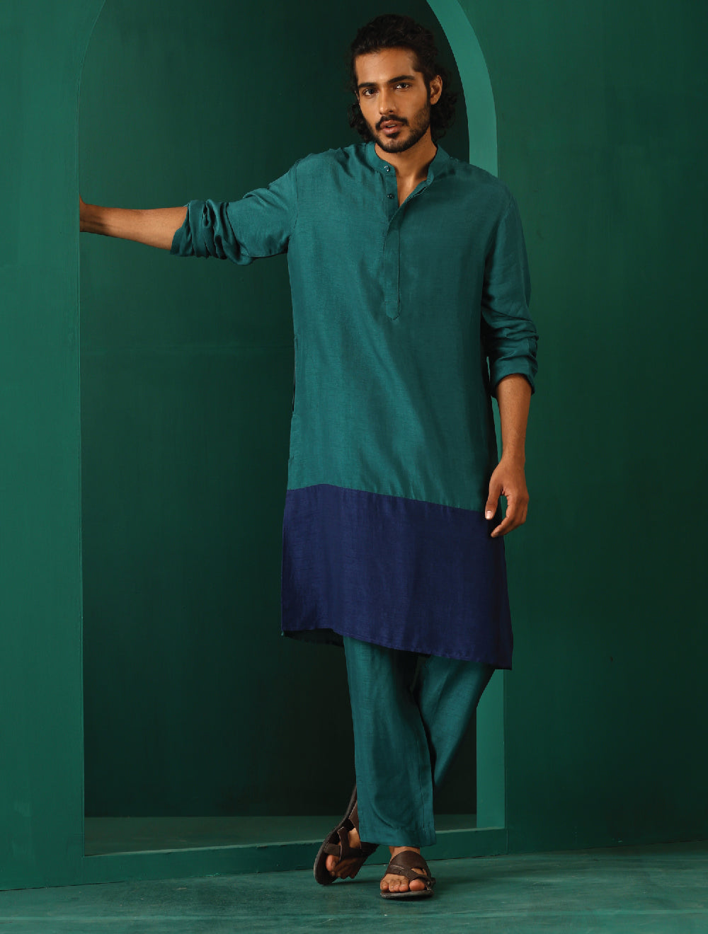 trueBrowns Men's Blue Color Block Silk Long Kurta - Distacart