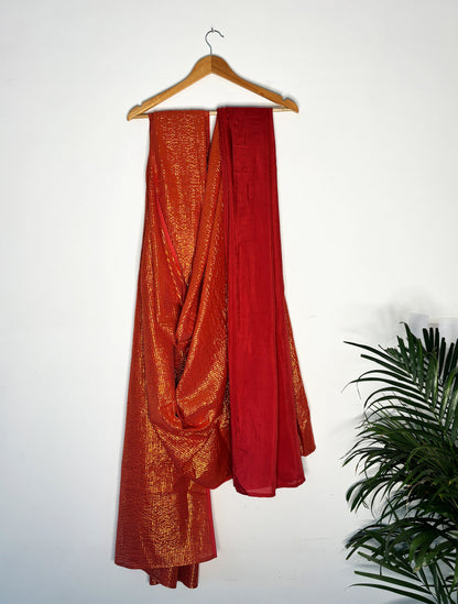 trueBrowns Rust Metallic Saree - Distacart
