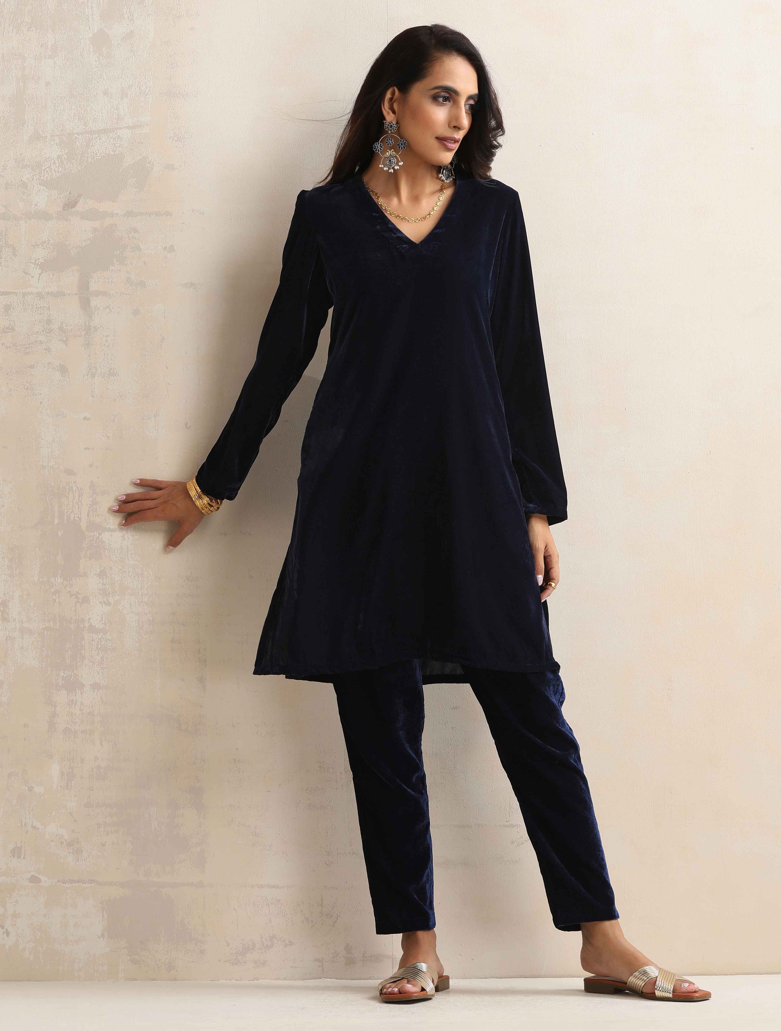 trueBrowns Blue Velvet Kurta Co-ord Set - Distacart