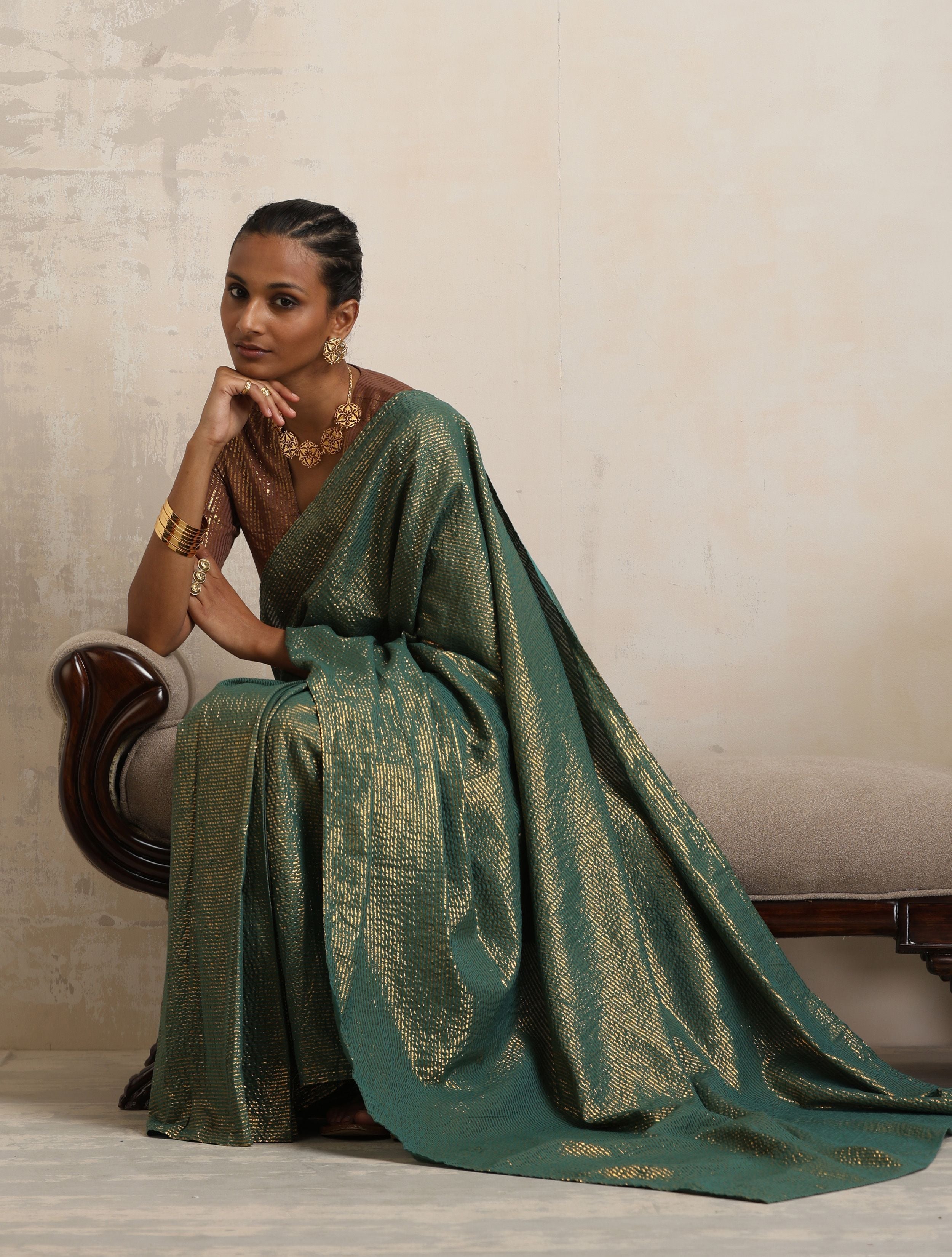 trueBrowns Dark Green Gold Lurex Ready To Wear Saree - Distacart